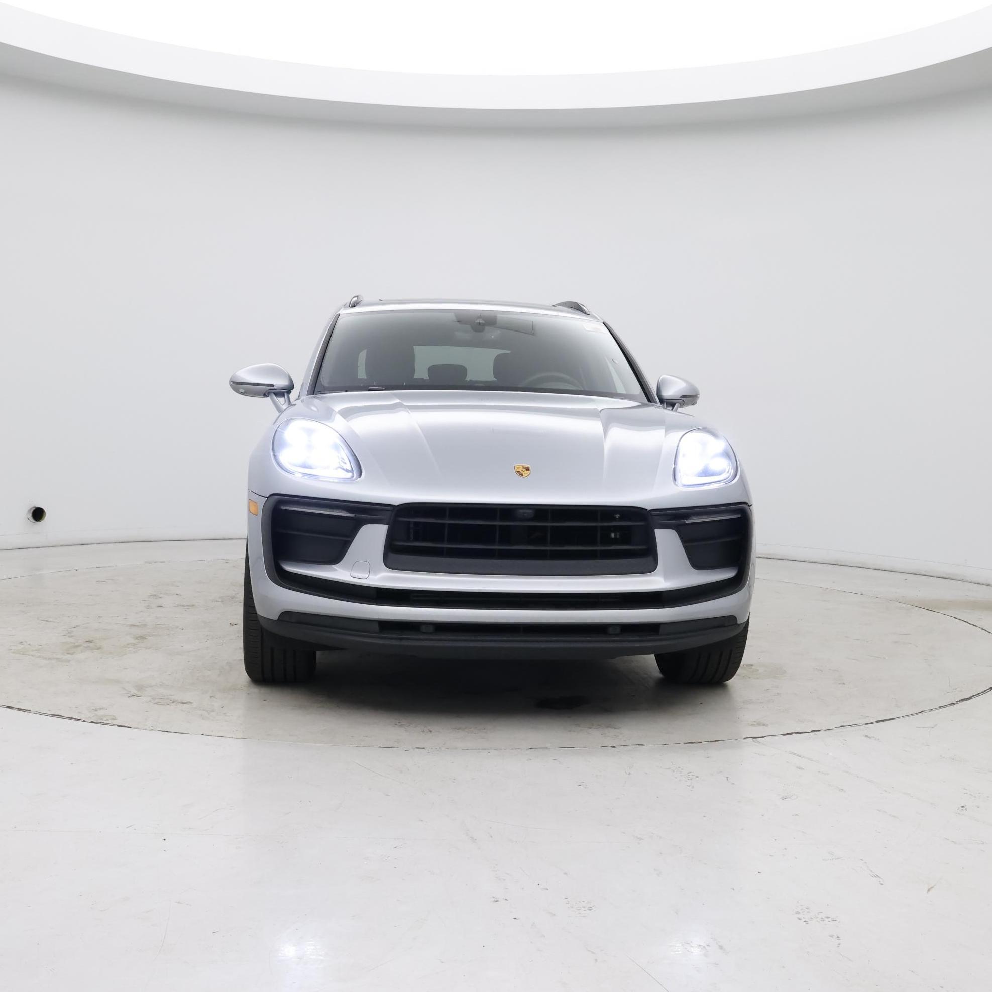 Thumbnail: 2022 Porsche Macan - 5