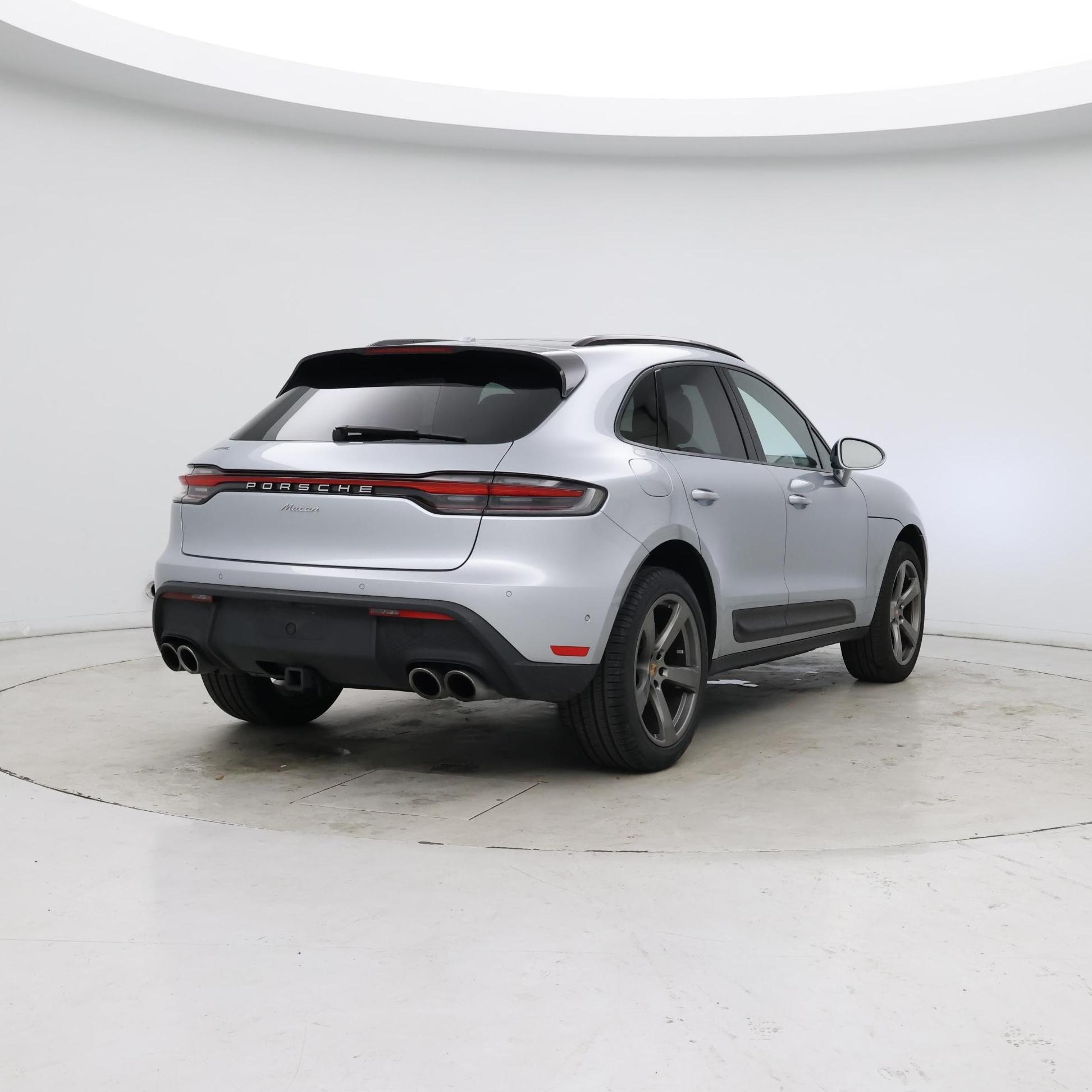 Thumbnail: 2022 Porsche Macan - 8