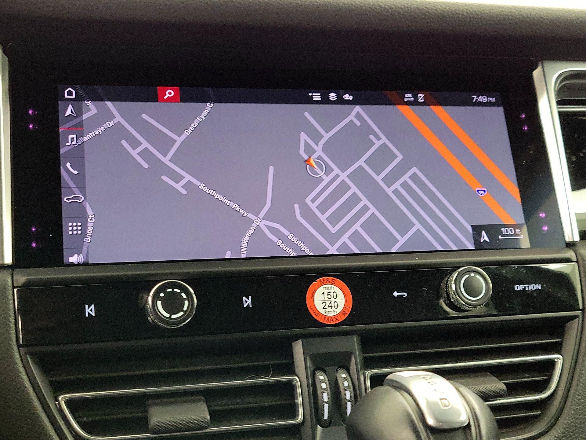 Thumbnail: 2023 Porsche Macan - 14