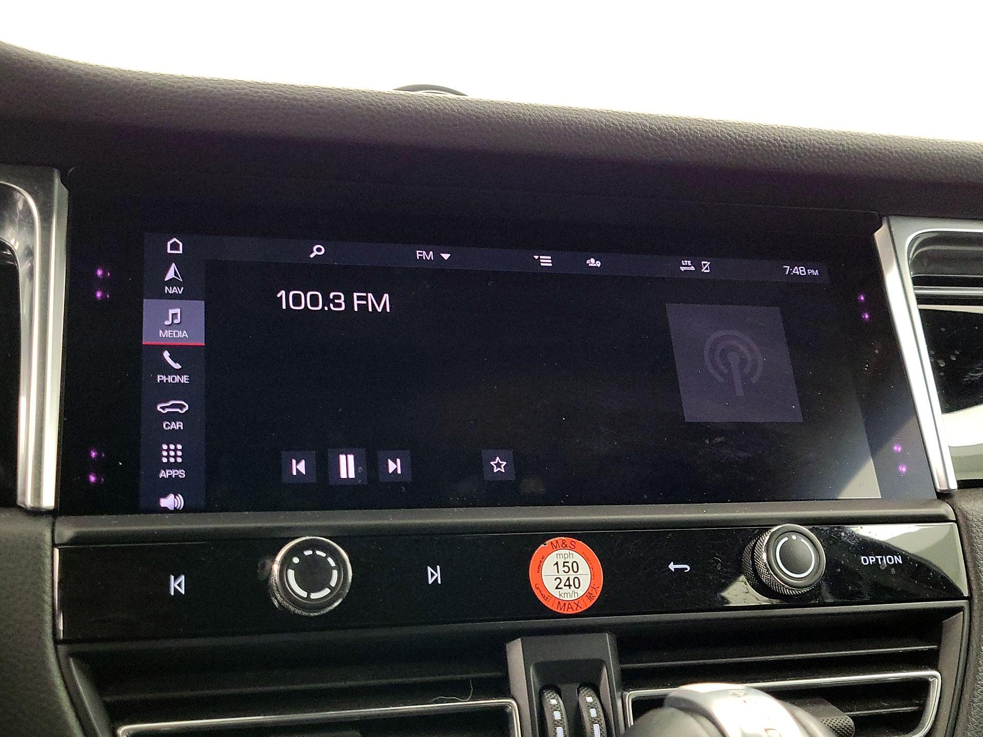 Thumbnail: 2023 Porsche Macan - 16