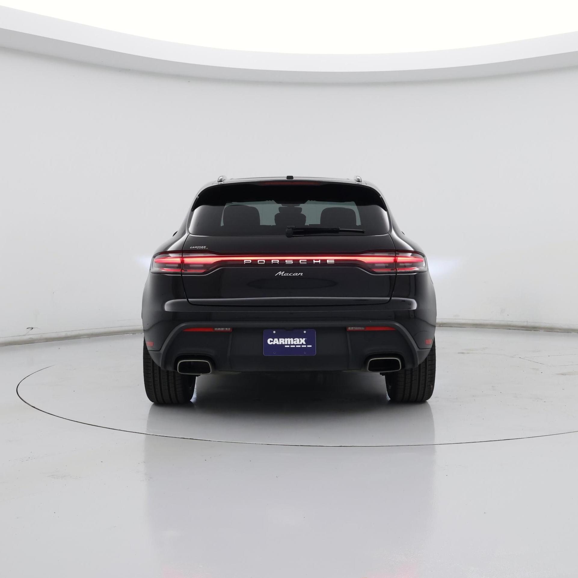 Thumbnail: 2023 Porsche Macan - 6