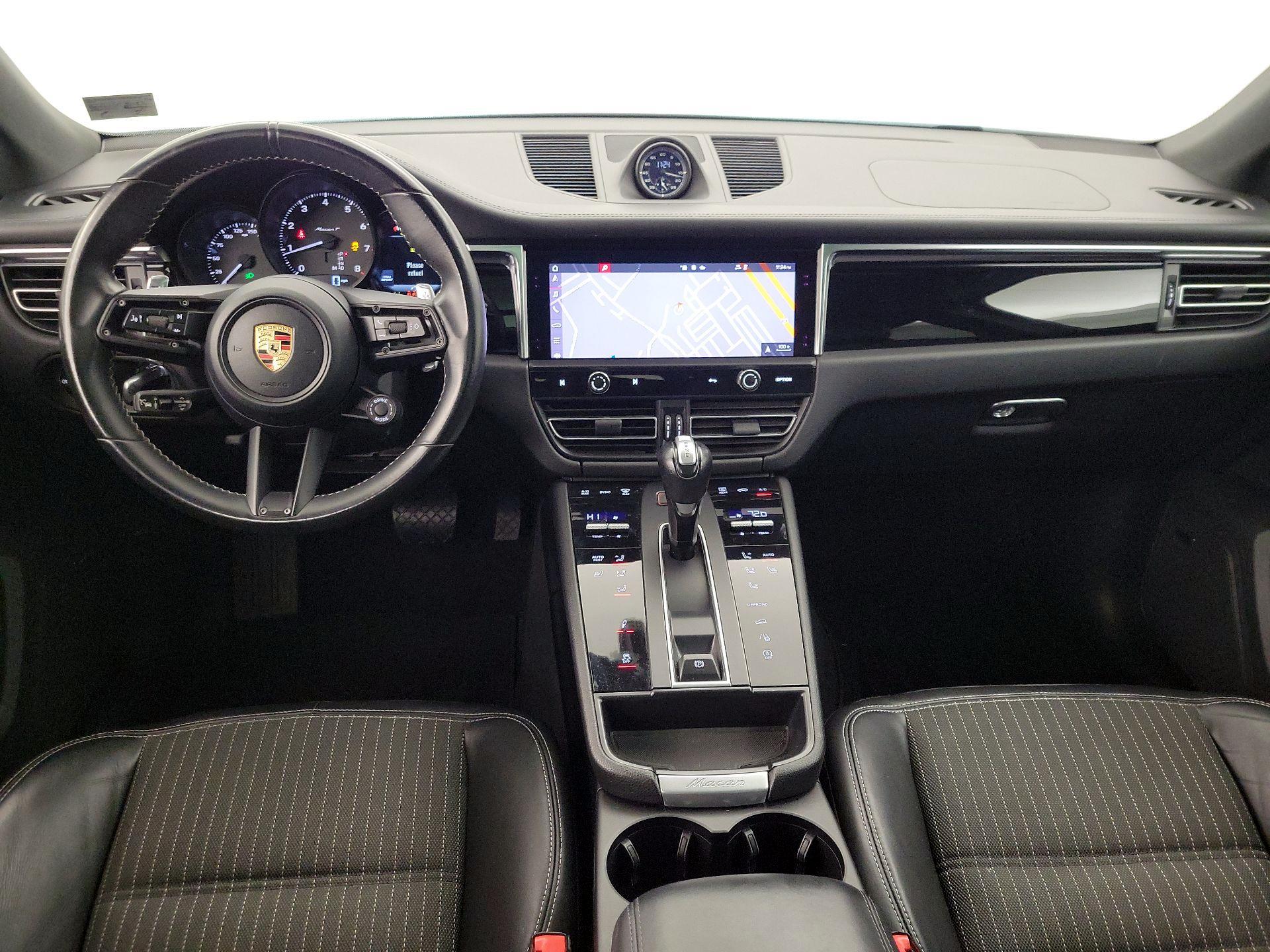 Thumbnail: 2023 Porsche Macan - 9