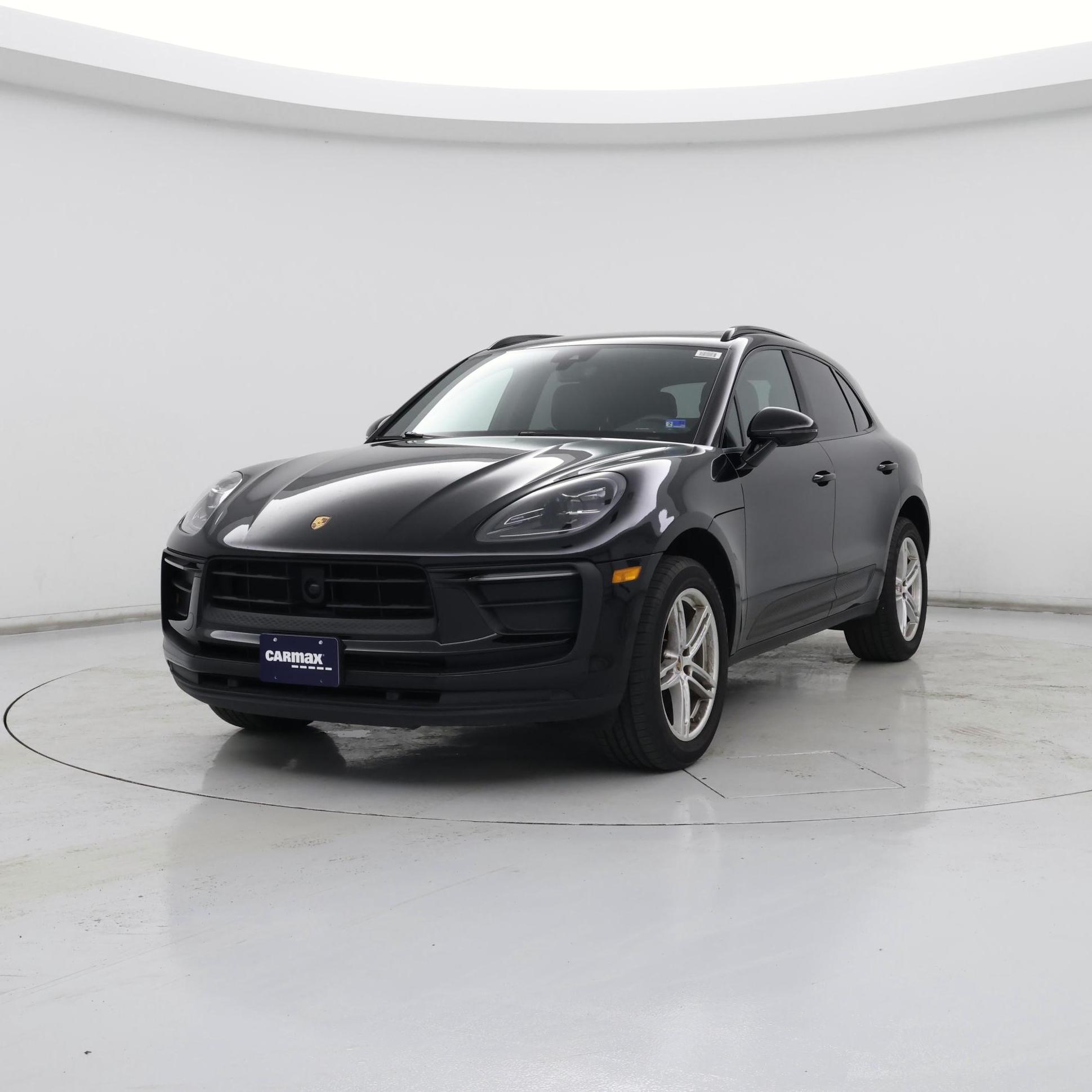Thumbnail: 2023 Porsche Macan - 4
