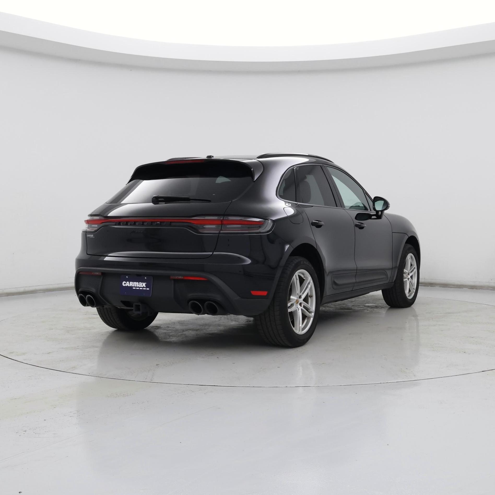 Thumbnail: 2023 Porsche Macan - 8