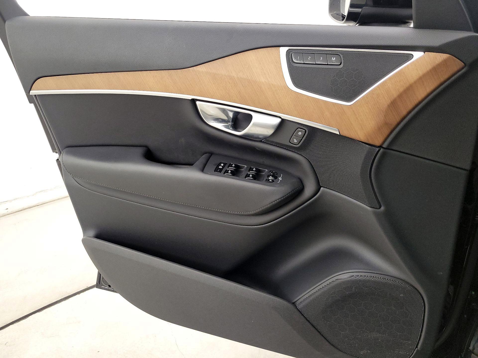 Thumbnail: 2023 Volvo XC90 - 12