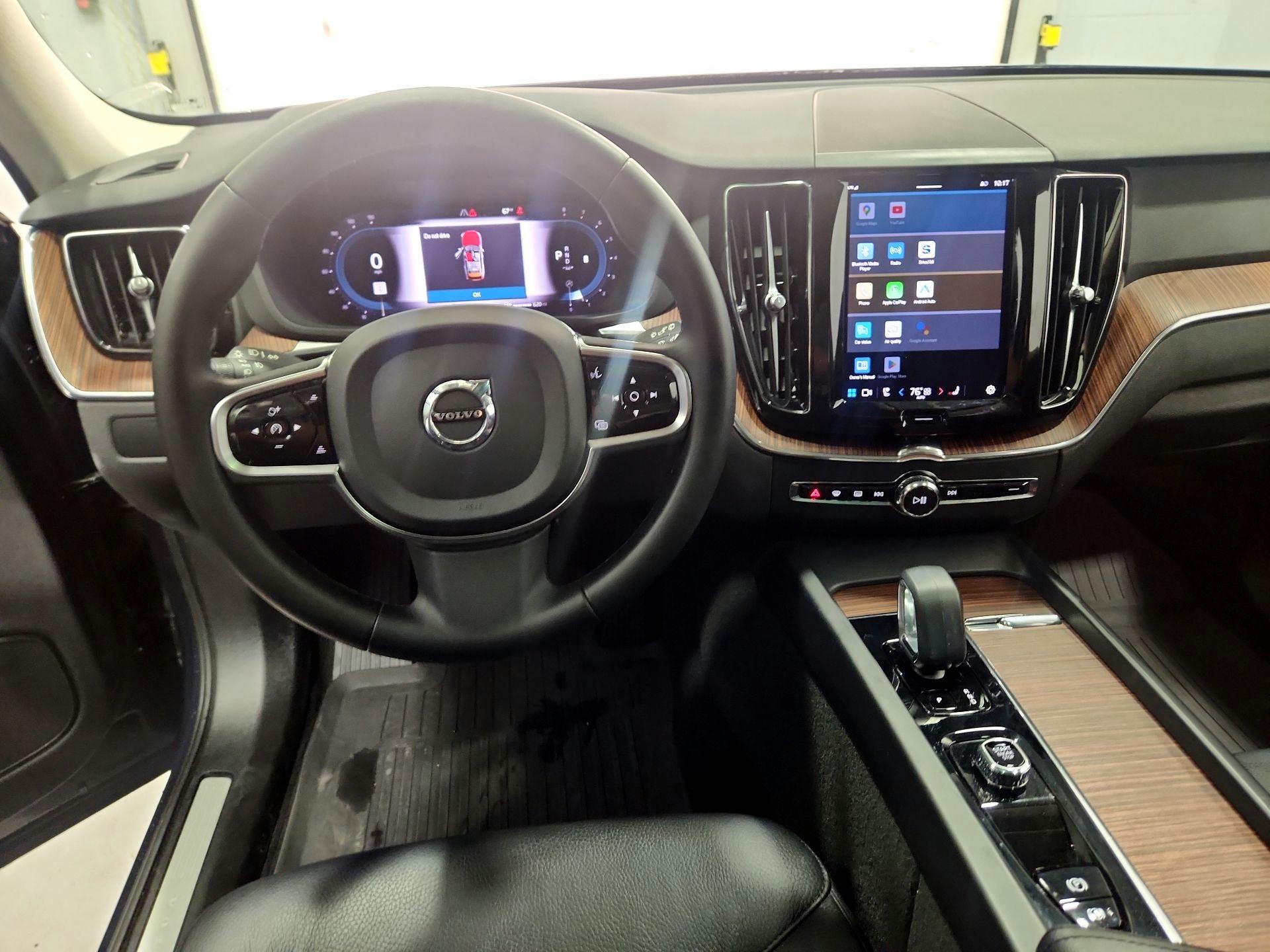 Thumbnail: 2023 Volvo XC60 - 9