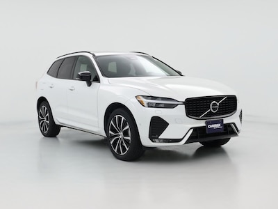 2023 Volvo XC60 B5 Plus Dark Theme