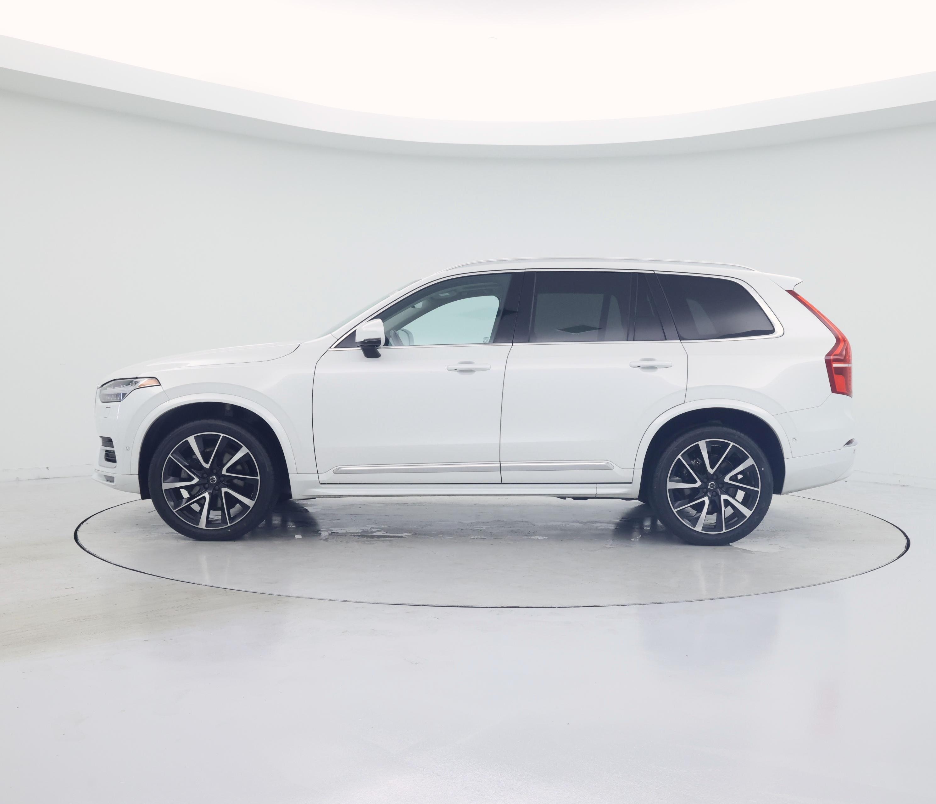 Thumbnail: 2023 Volvo XC90 - 3