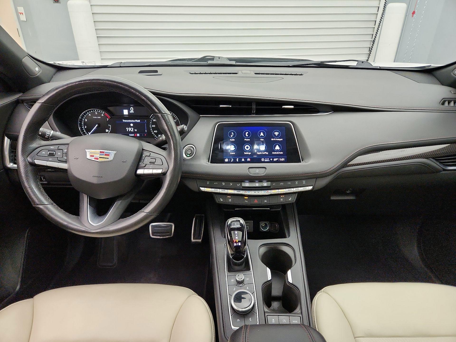 Thumbnail: 2023 Cadillac XT4 - 9