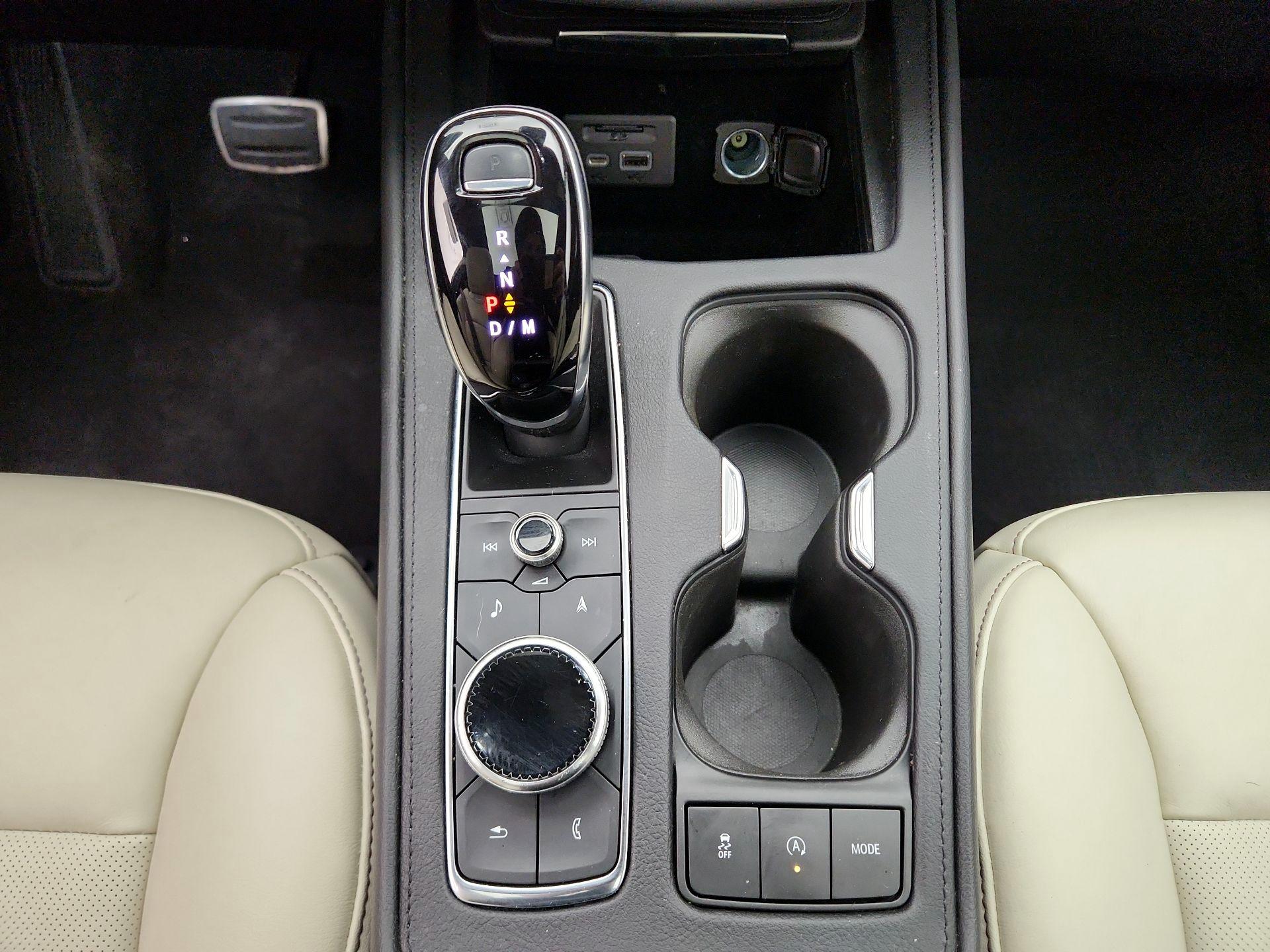 Thumbnail: 2023 Cadillac XT4 - 18