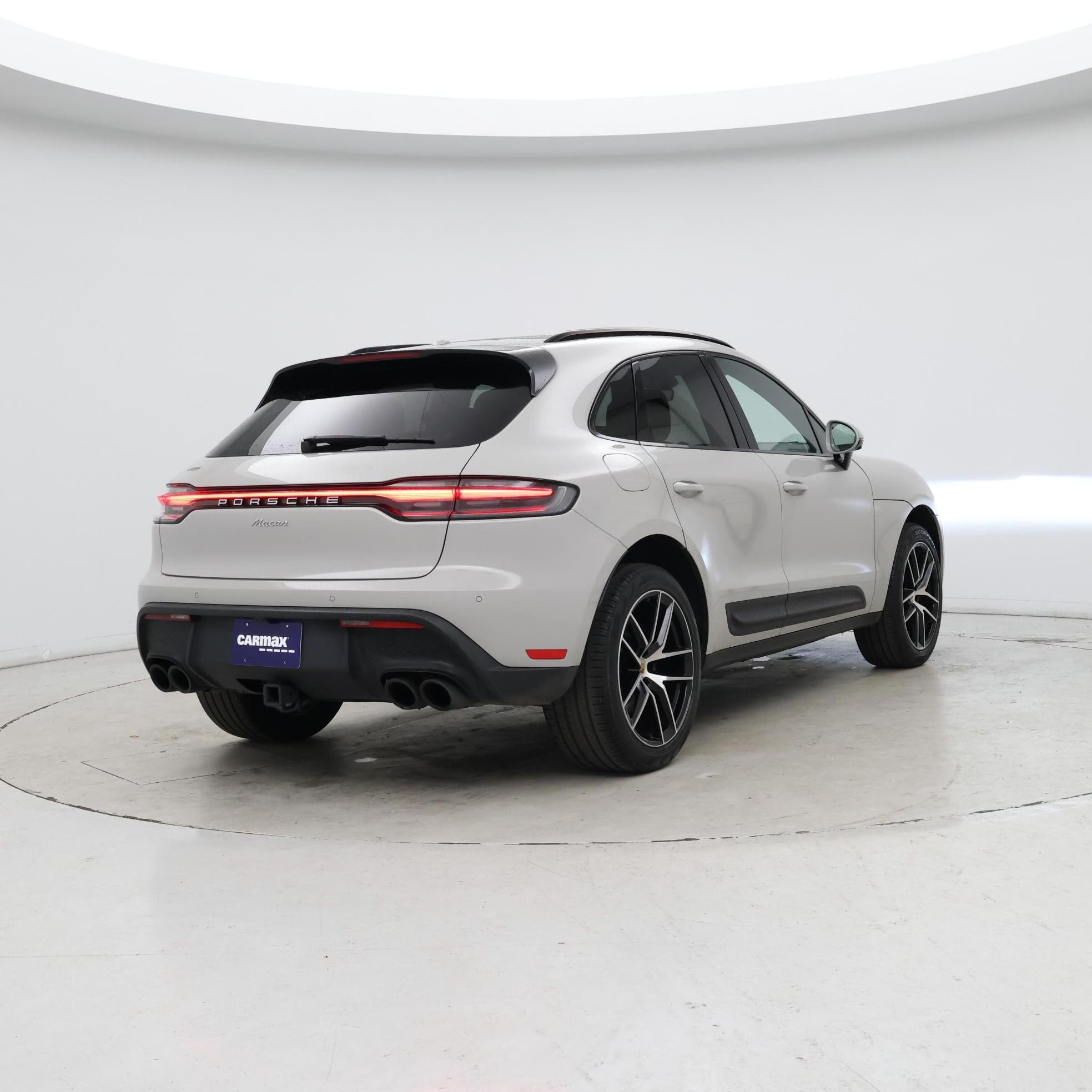 Thumbnail: 2022 Porsche Macan - 8