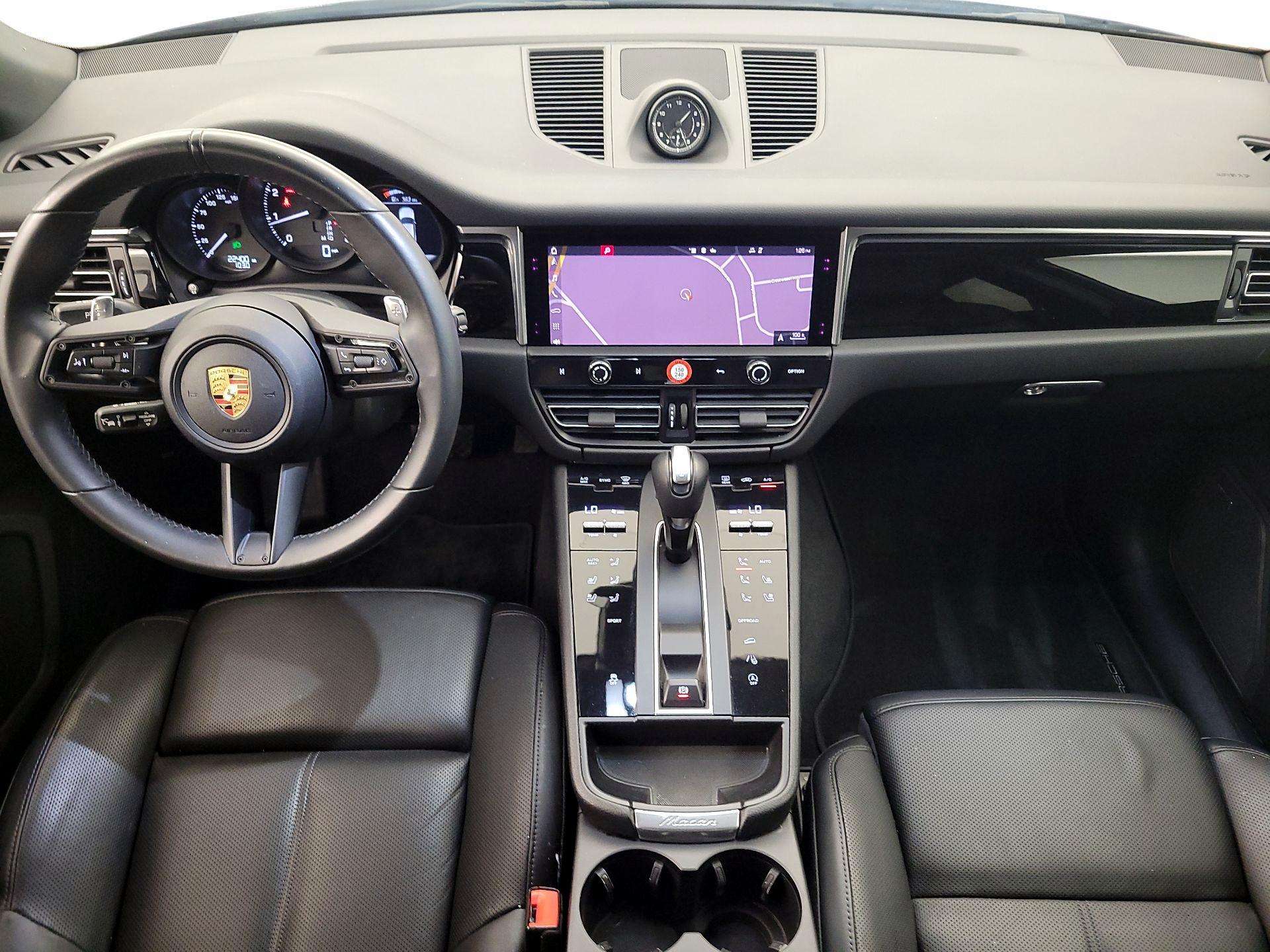 Thumbnail: 2022 Porsche Macan - 9