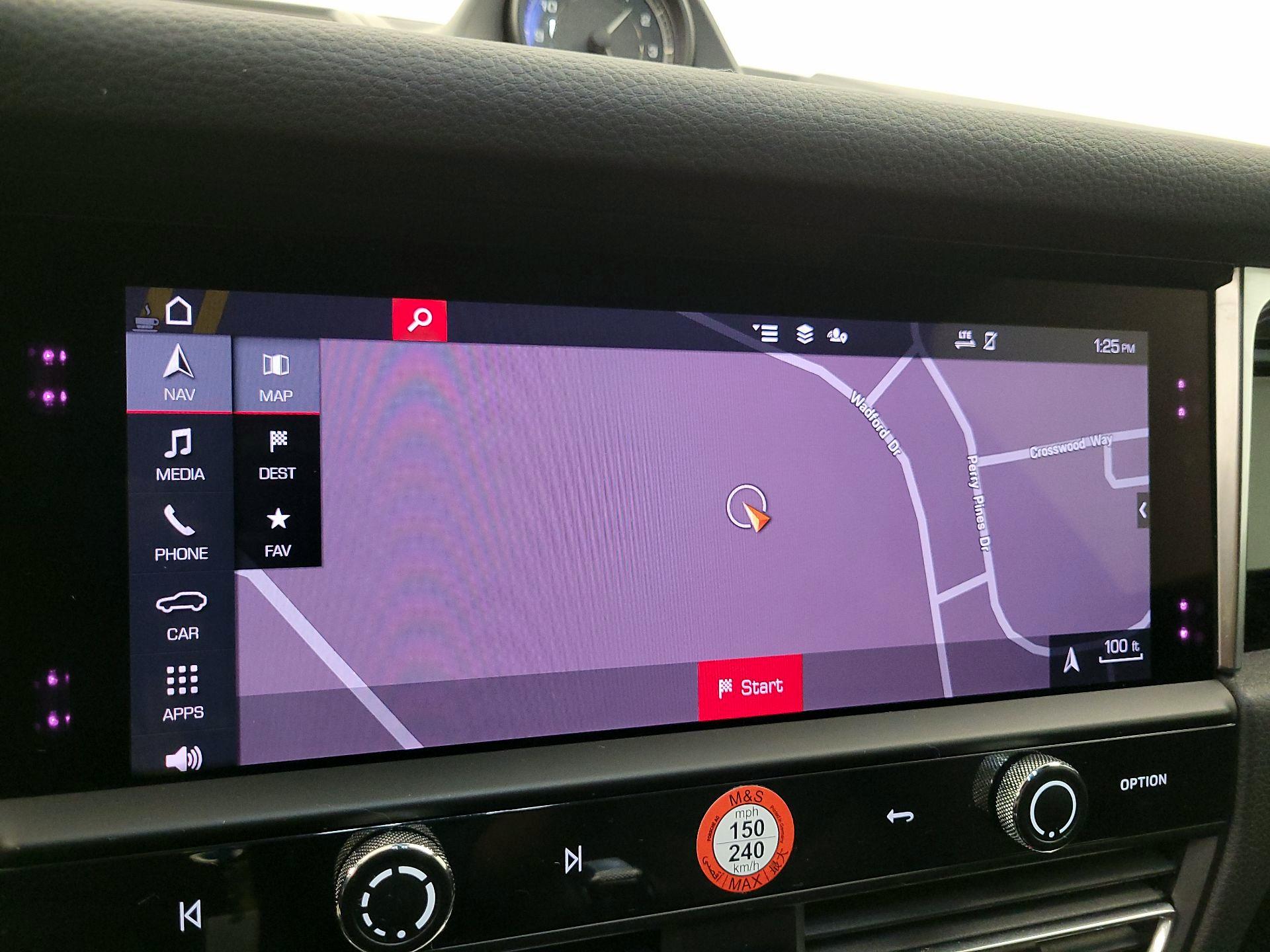 Thumbnail: 2022 Porsche Macan - 14