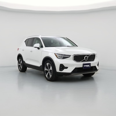 2024 Volvo XC40 B5 Plus Bright Theme
