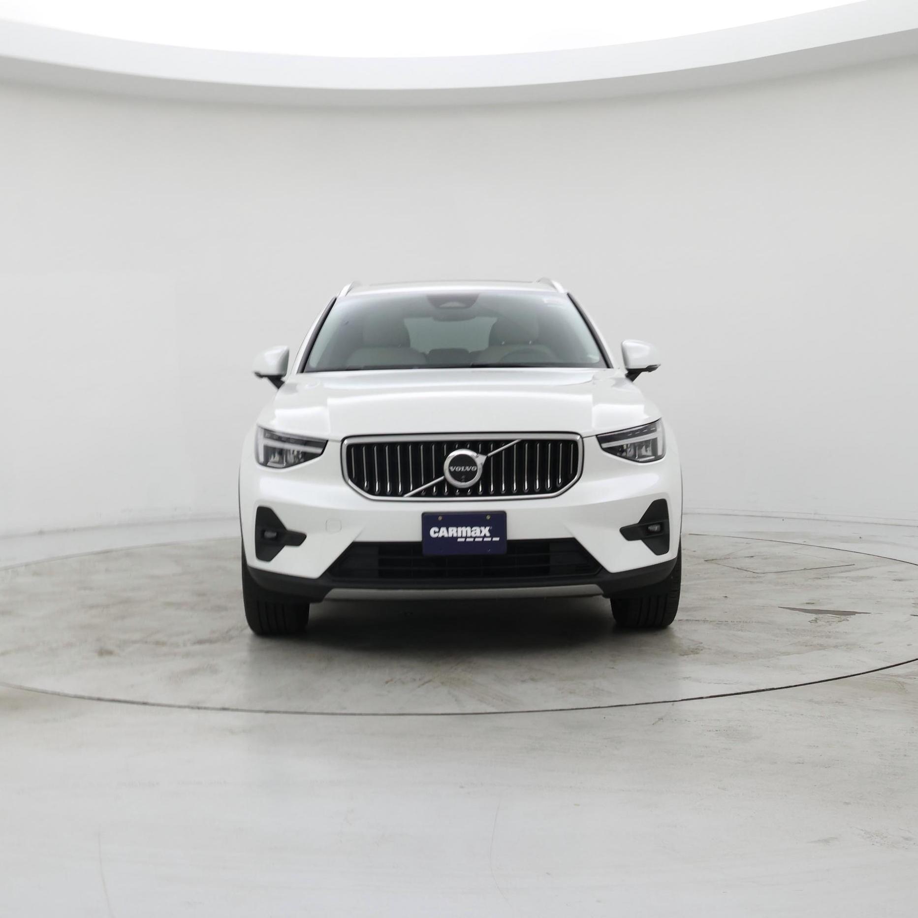 Thumbnail: 2024 Volvo XC40 - 5