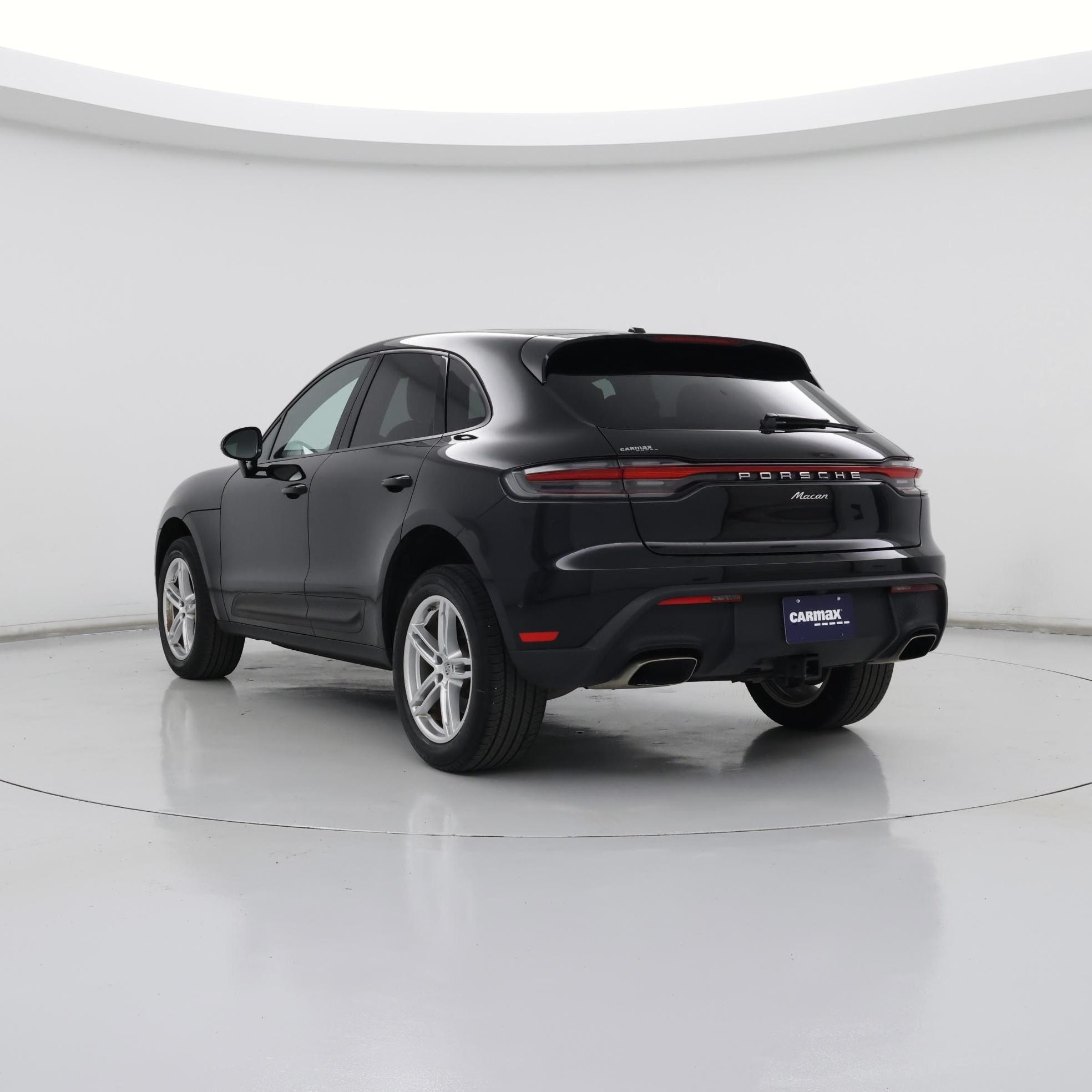 Thumbnail: 2022 Porsche Macan - 2