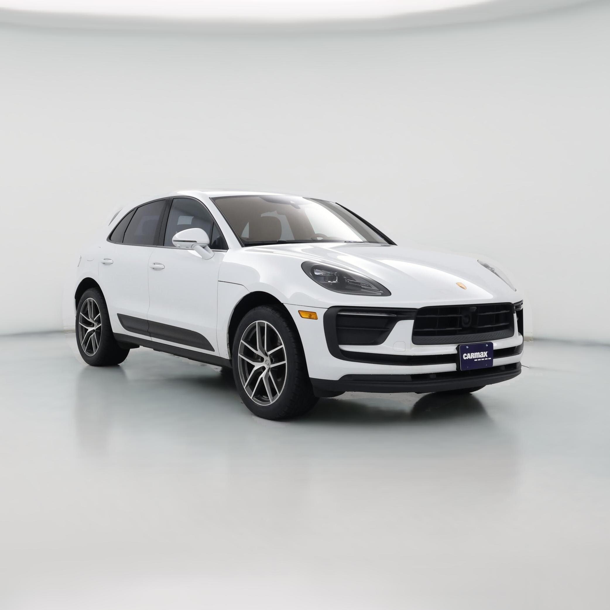Thumbnail: 2022 Porsche Macan - 1