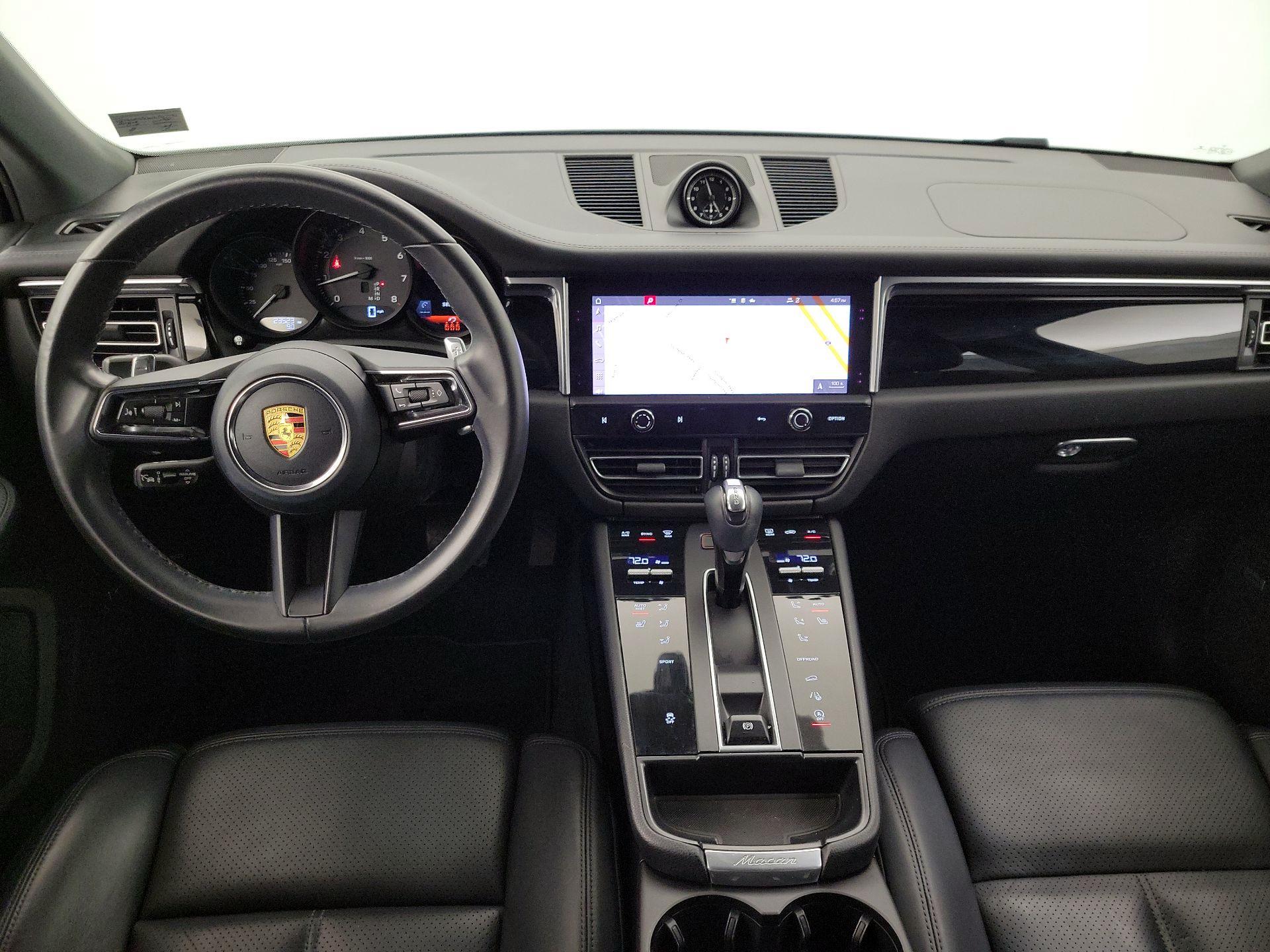 Thumbnail: 2022 Porsche Macan - 9