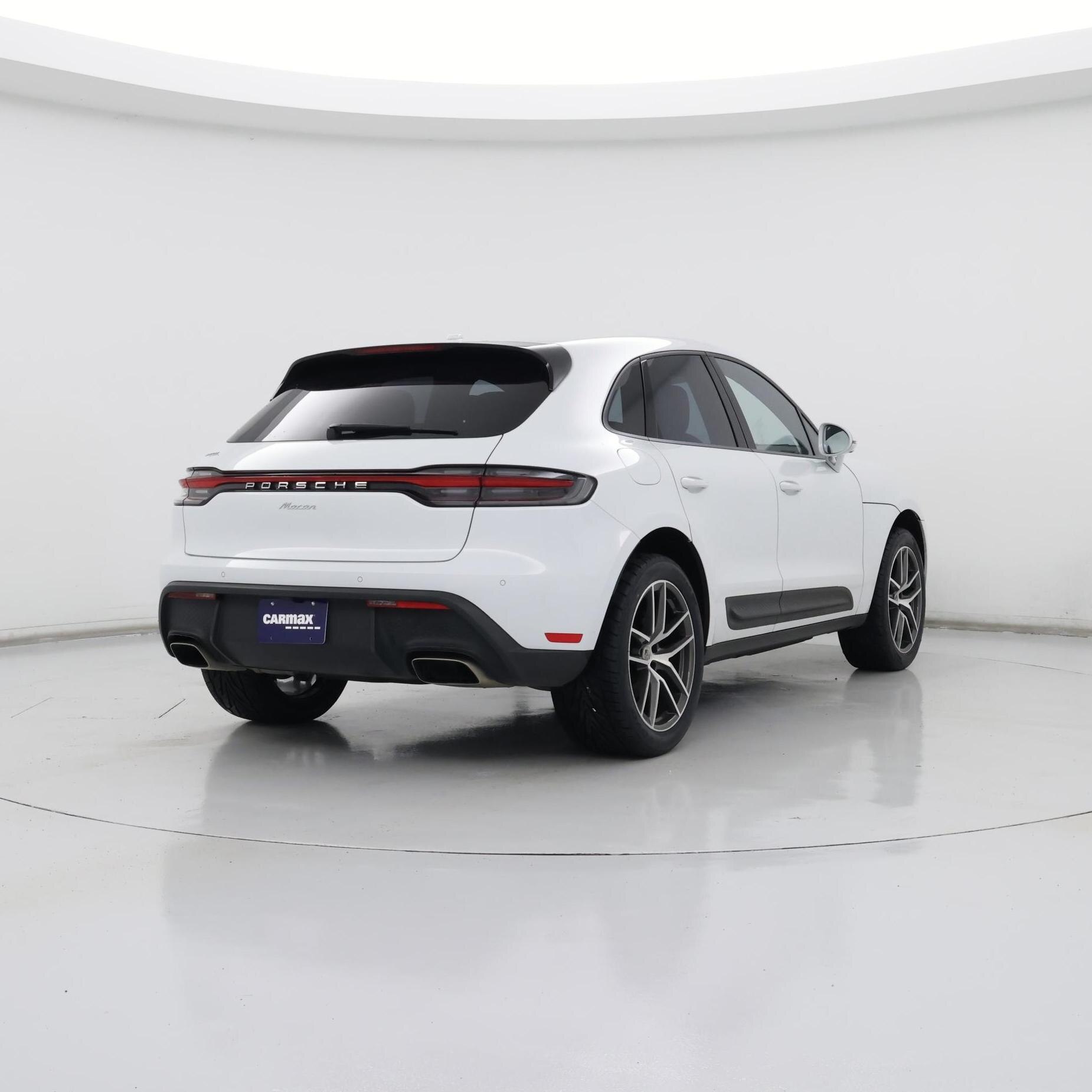 Thumbnail: 2022 Porsche Macan - 8