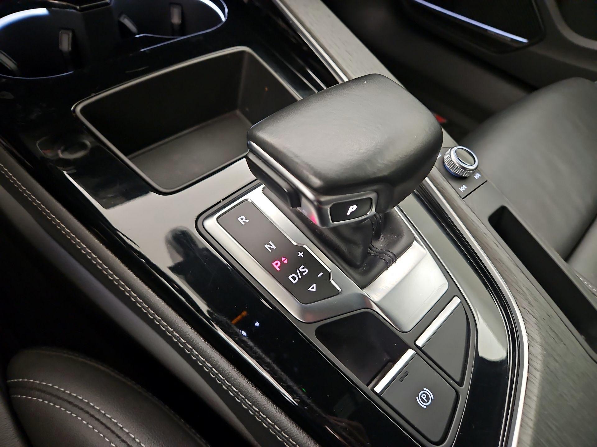 Thumbnail: 2022 Audi A4 - 17