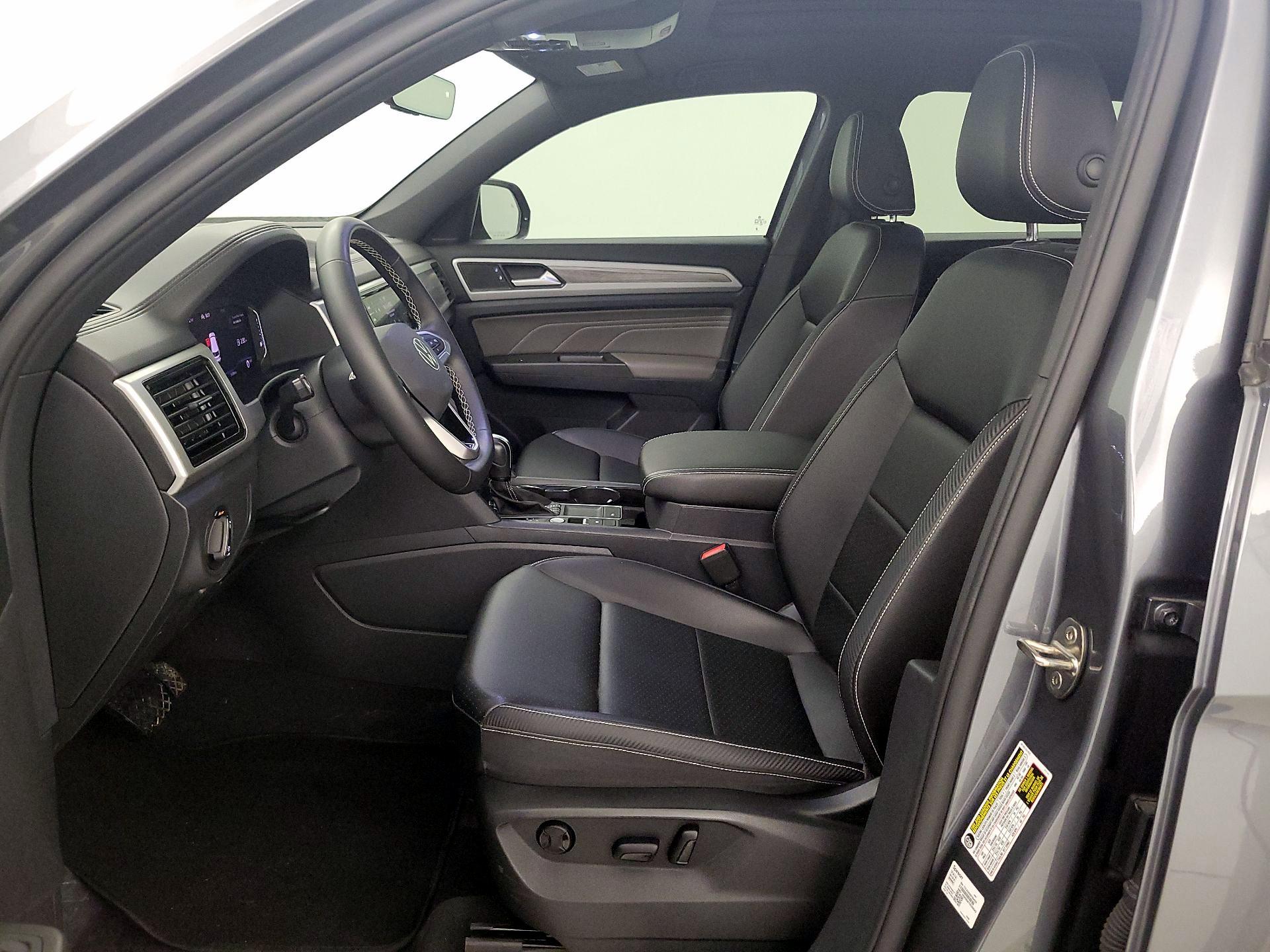 Thumbnail: 2023 Volkswagen Atlas - 11