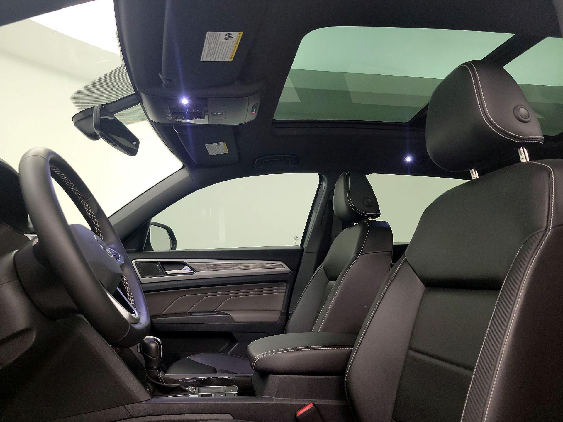 Thumbnail: 2023 Volkswagen Atlas - 18