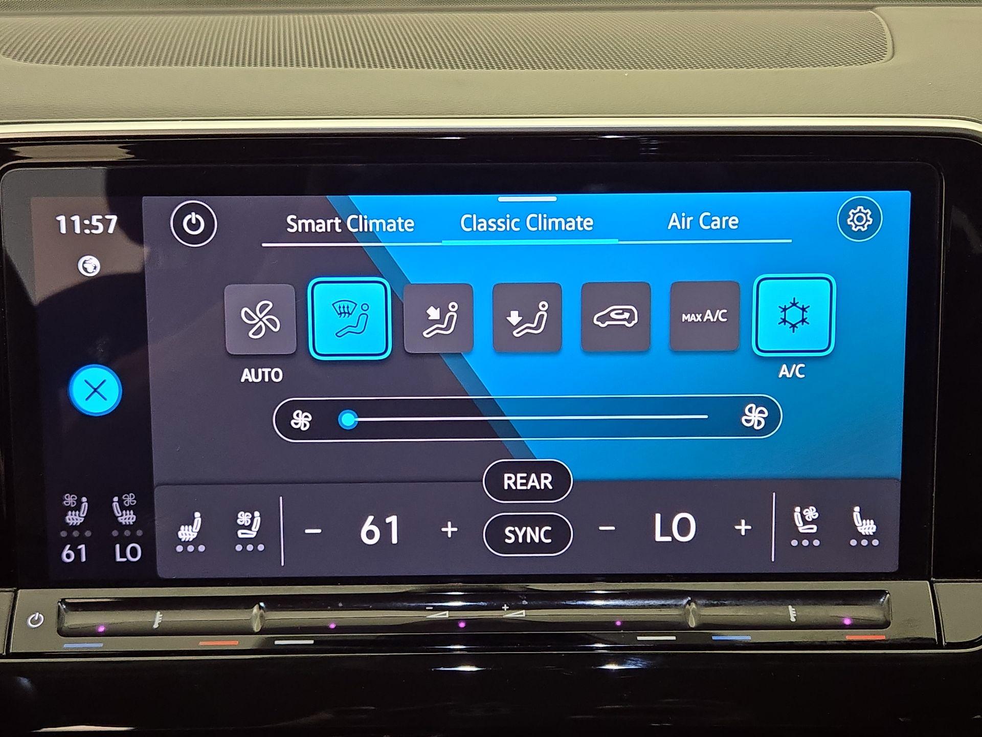 Thumbnail: 2024 Volkswagen Atlas - 16