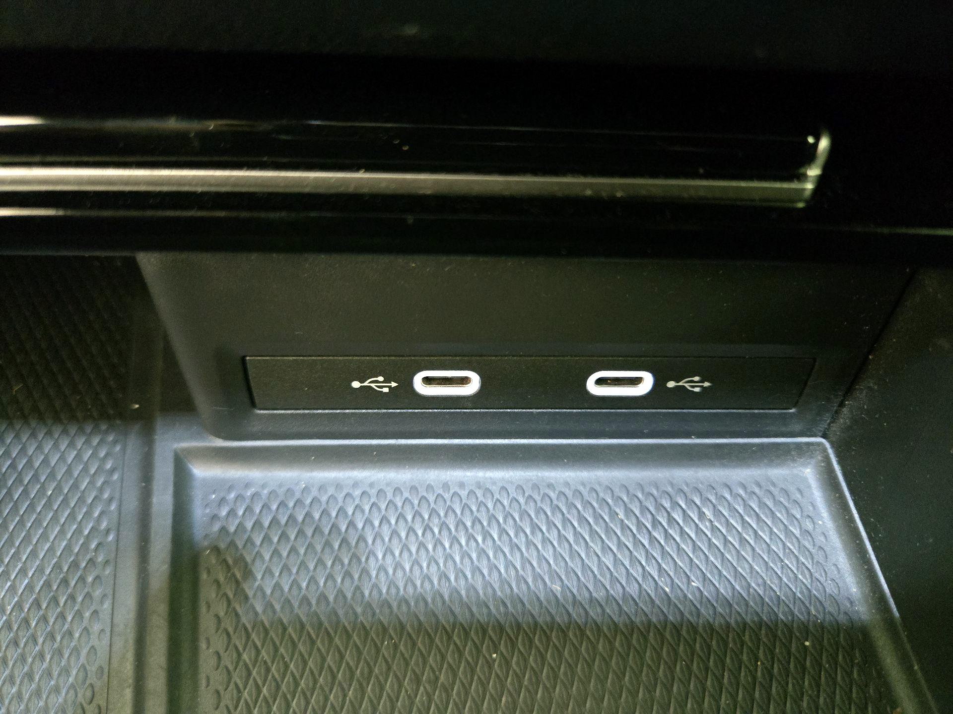 Thumbnail: 2024 Volkswagen Atlas - 18