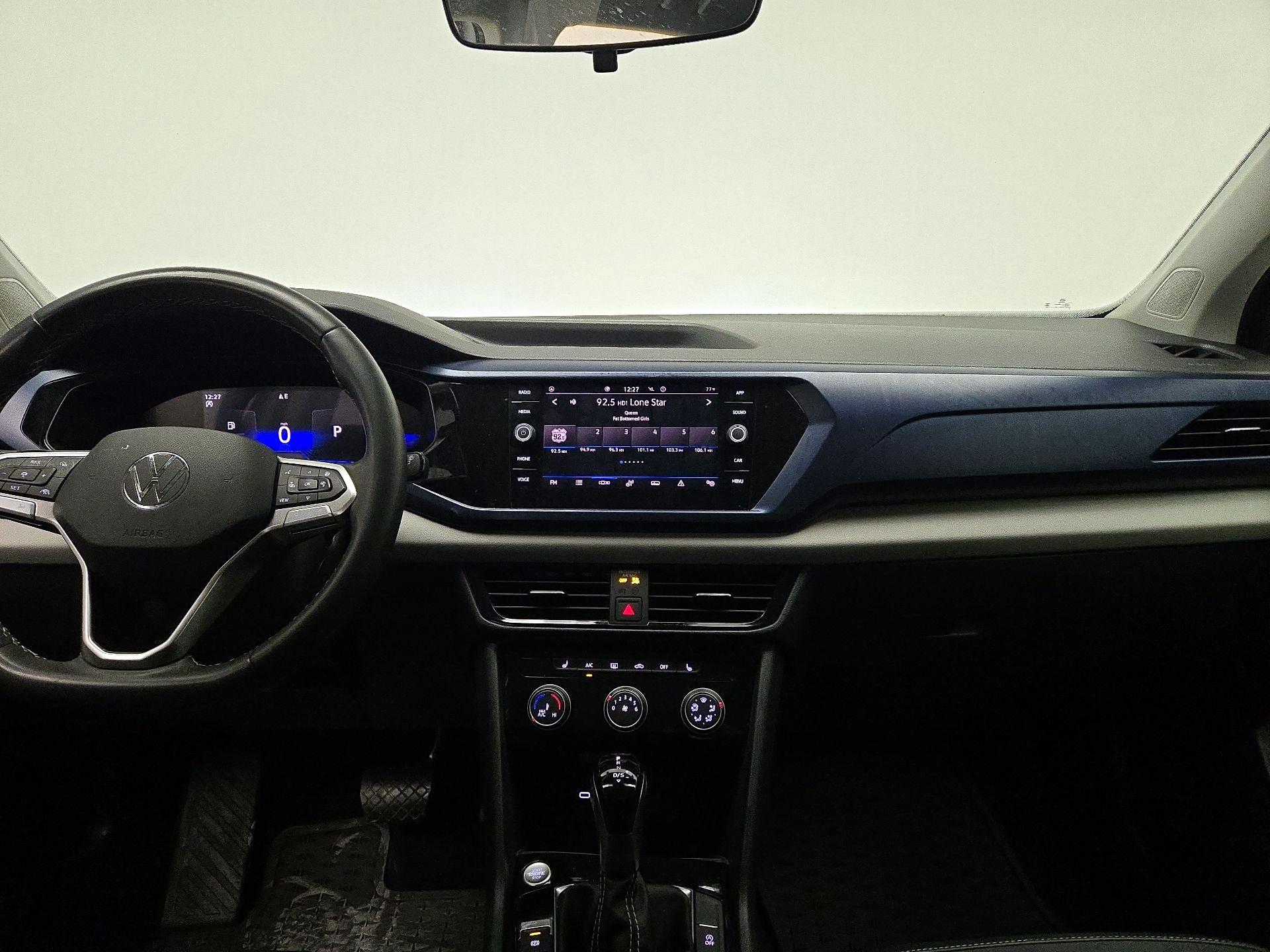 Thumbnail: 2023 Volkswagen Taos - 9