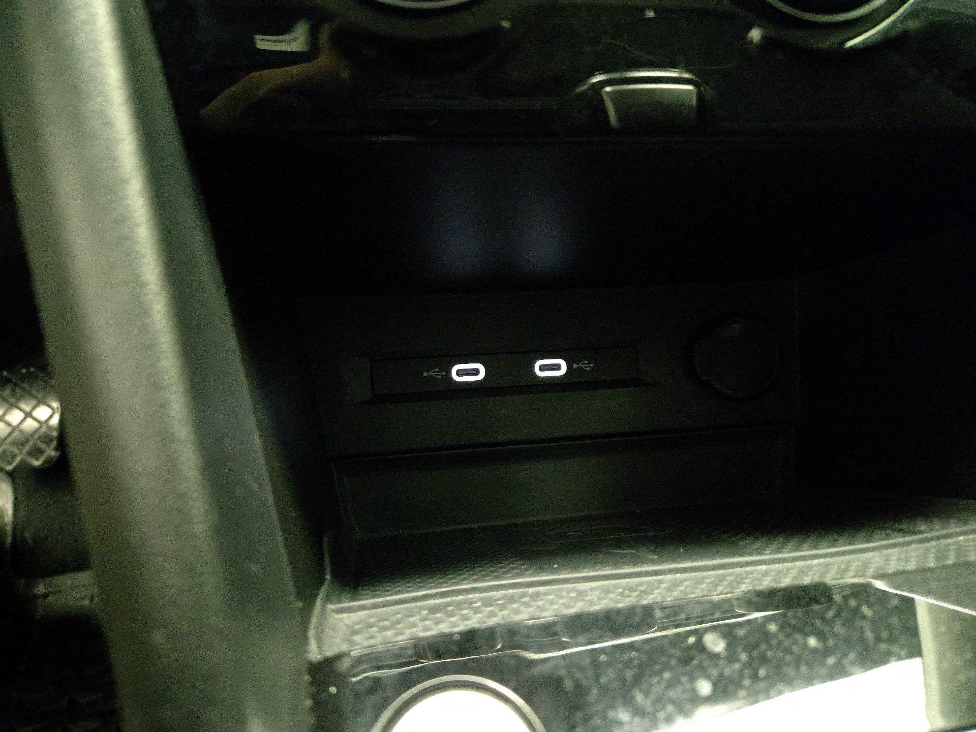 Thumbnail: 2023 Volkswagen Taos - 18