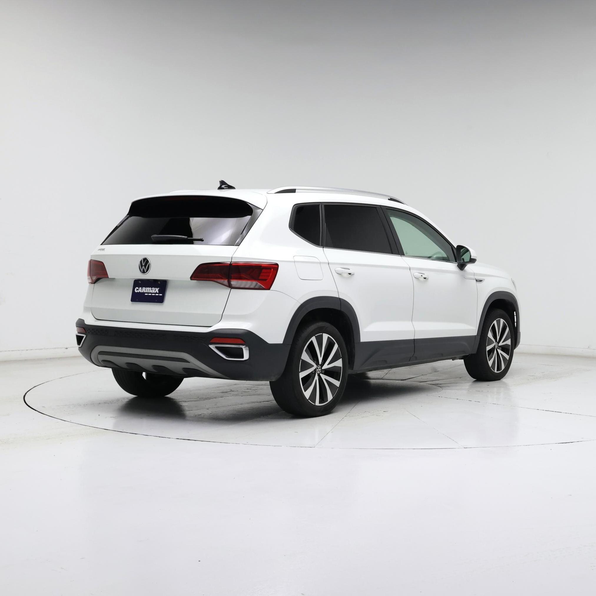 Thumbnail: 2023 Volkswagen Taos - 8