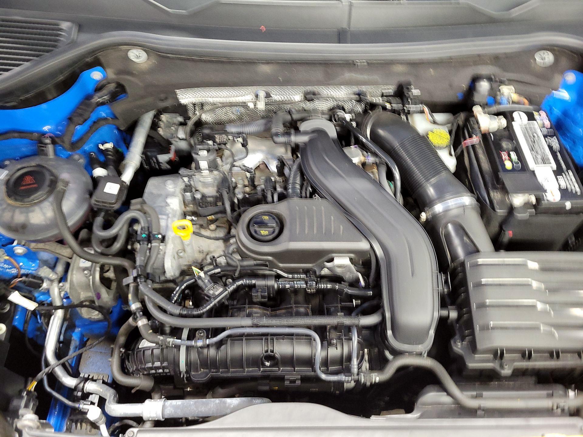 Thumbnail: 2022 Volkswagen Taos - 20