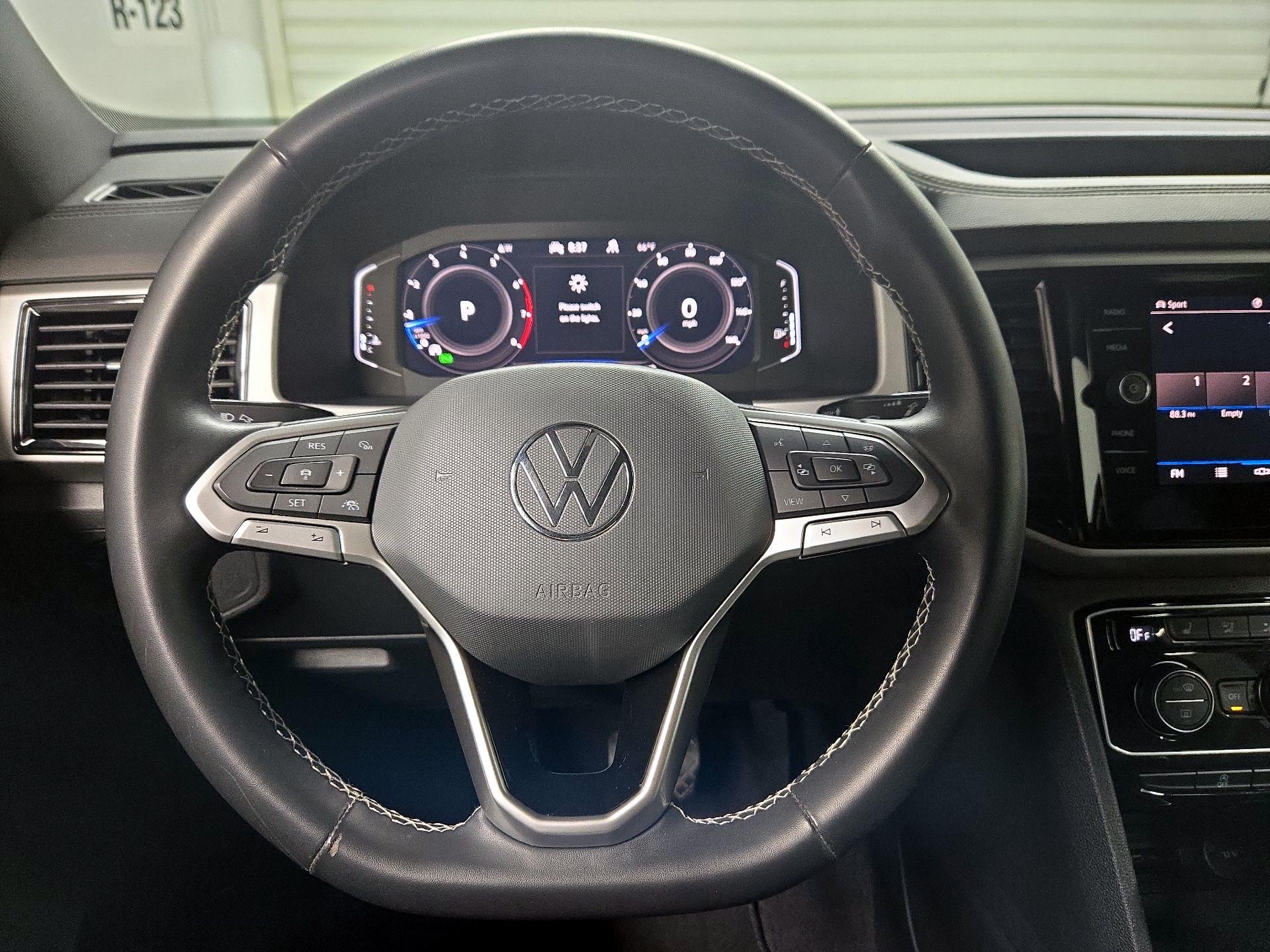 Thumbnail: 2022 Volkswagen Atlas - 10