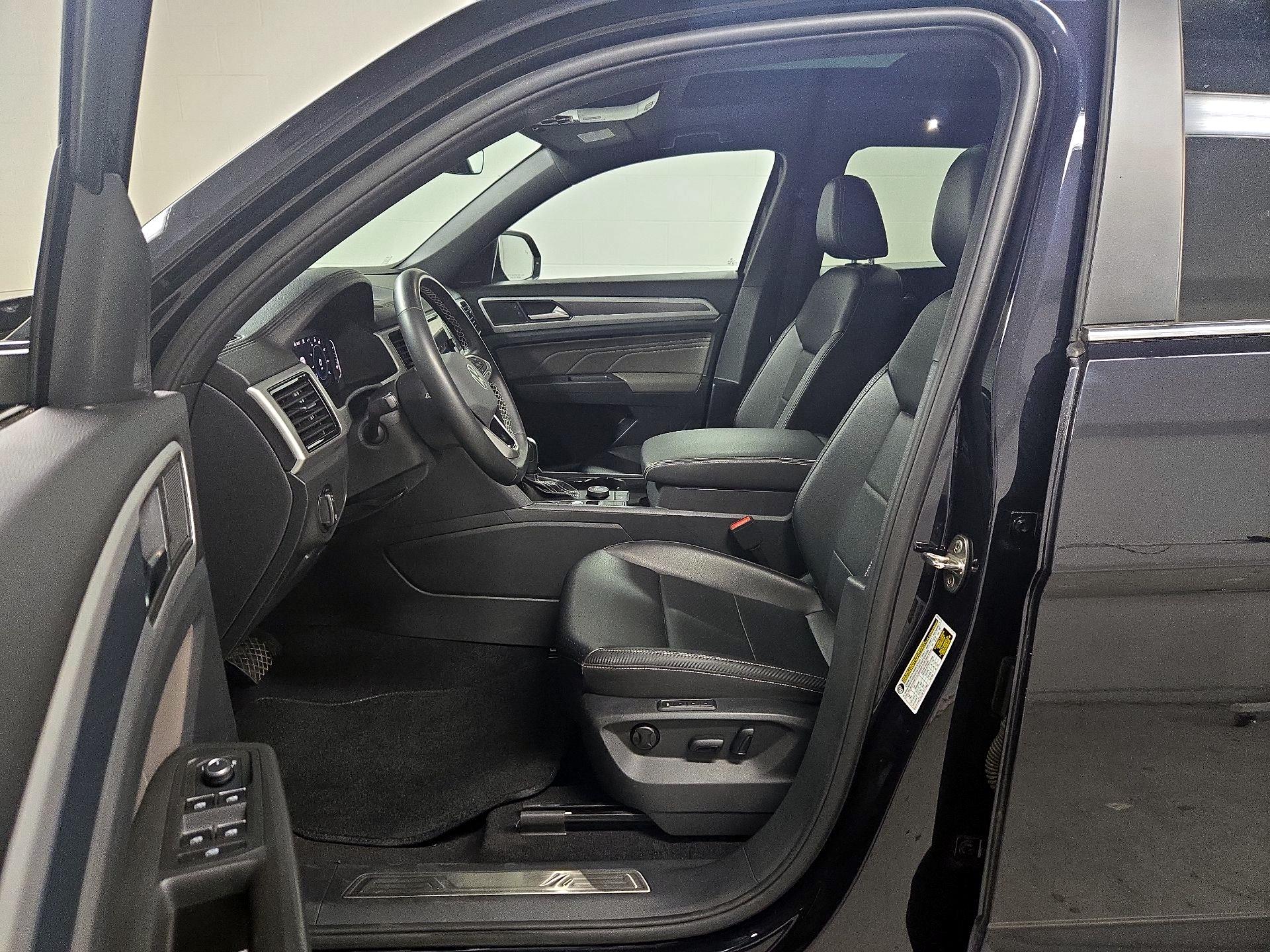 Thumbnail: 2022 Volkswagen Atlas - 11