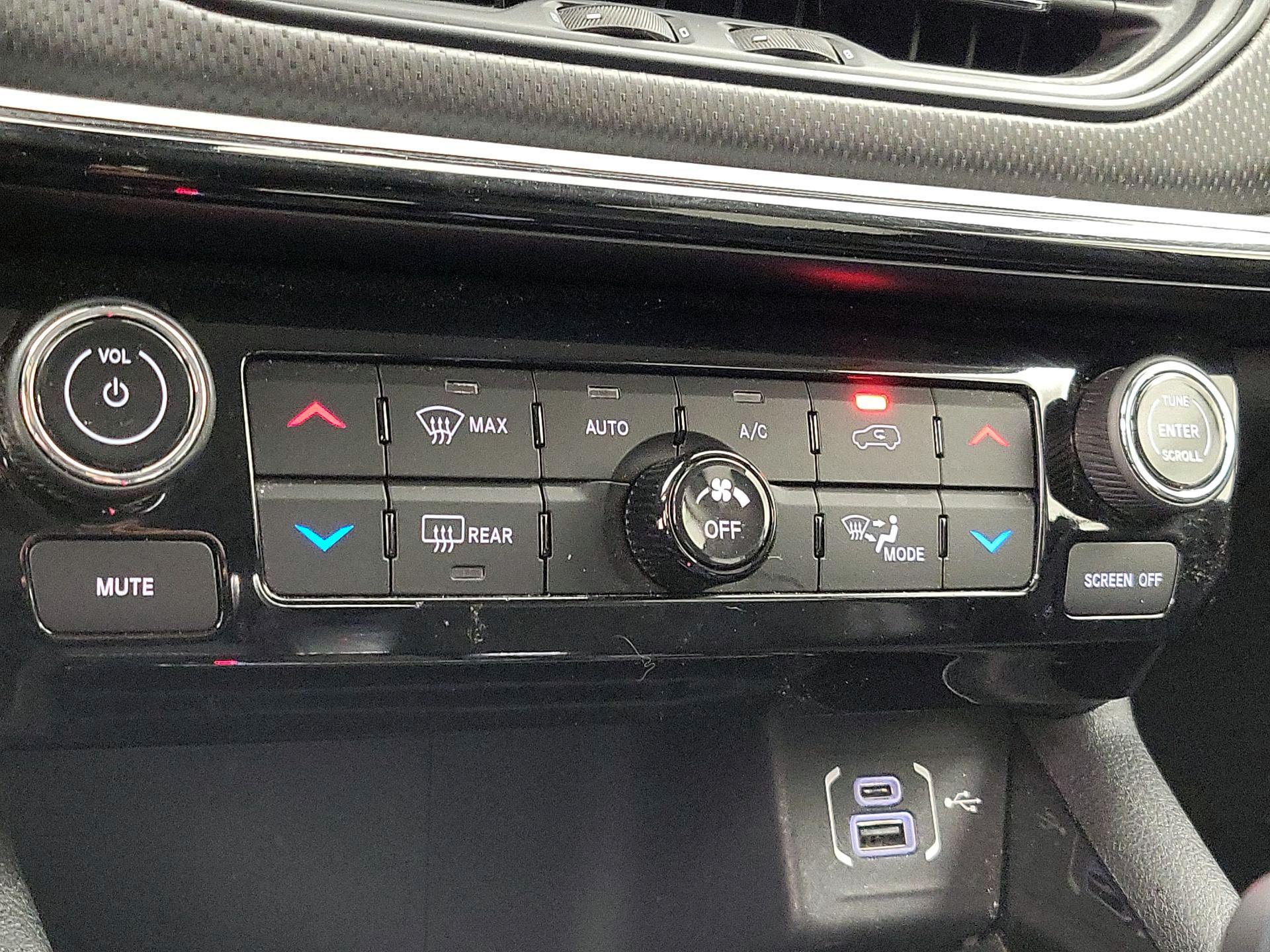 Thumbnail: 2022 Jeep Compass - 16