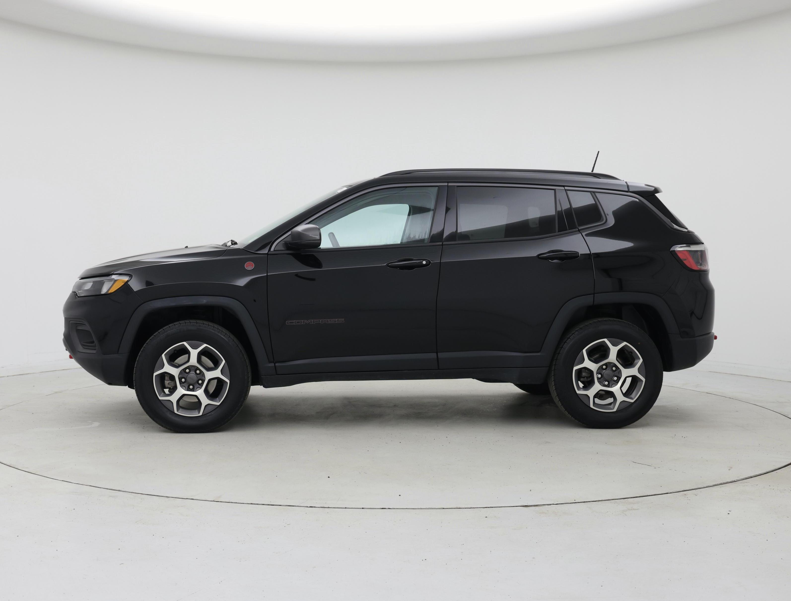 Thumbnail: 2022 Jeep Compass - 3