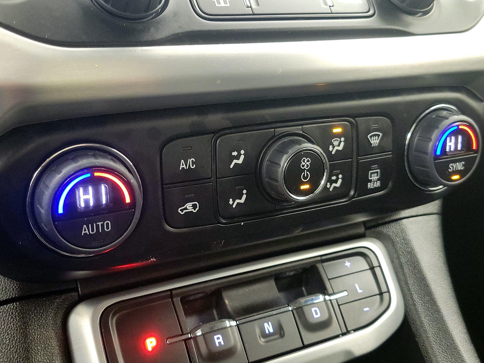 Thumbnail: 2023 GMC Acadia - 17