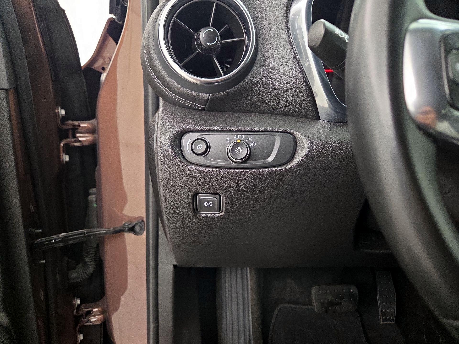 Thumbnail: 2023 Chevrolet Blazer - 13