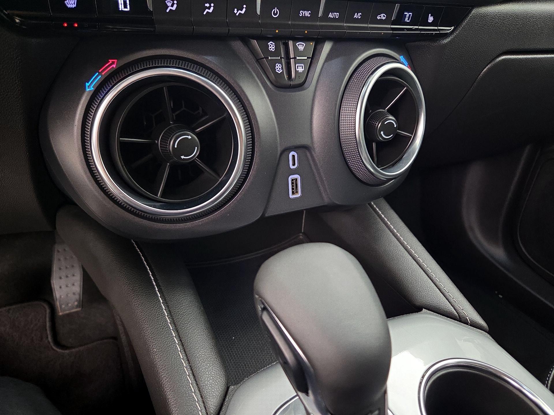 Thumbnail: 2023 Chevrolet Blazer - 18