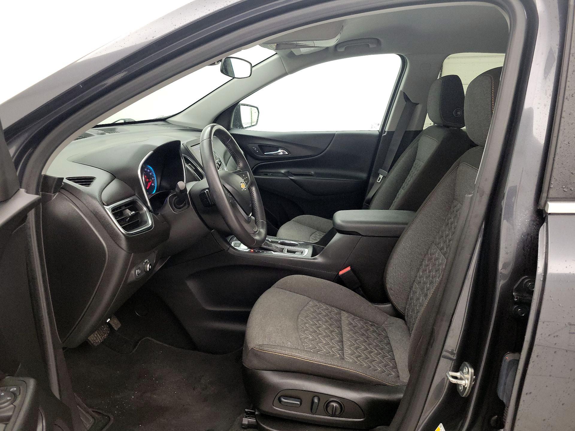 Thumbnail: 2022 Chevrolet Equinox - 11