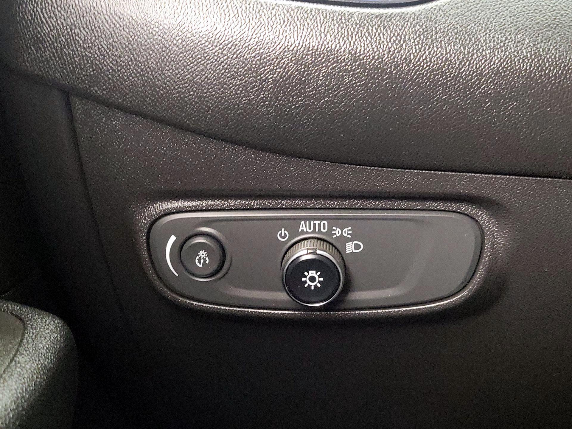 Thumbnail: 2022 Chevrolet Equinox - 13