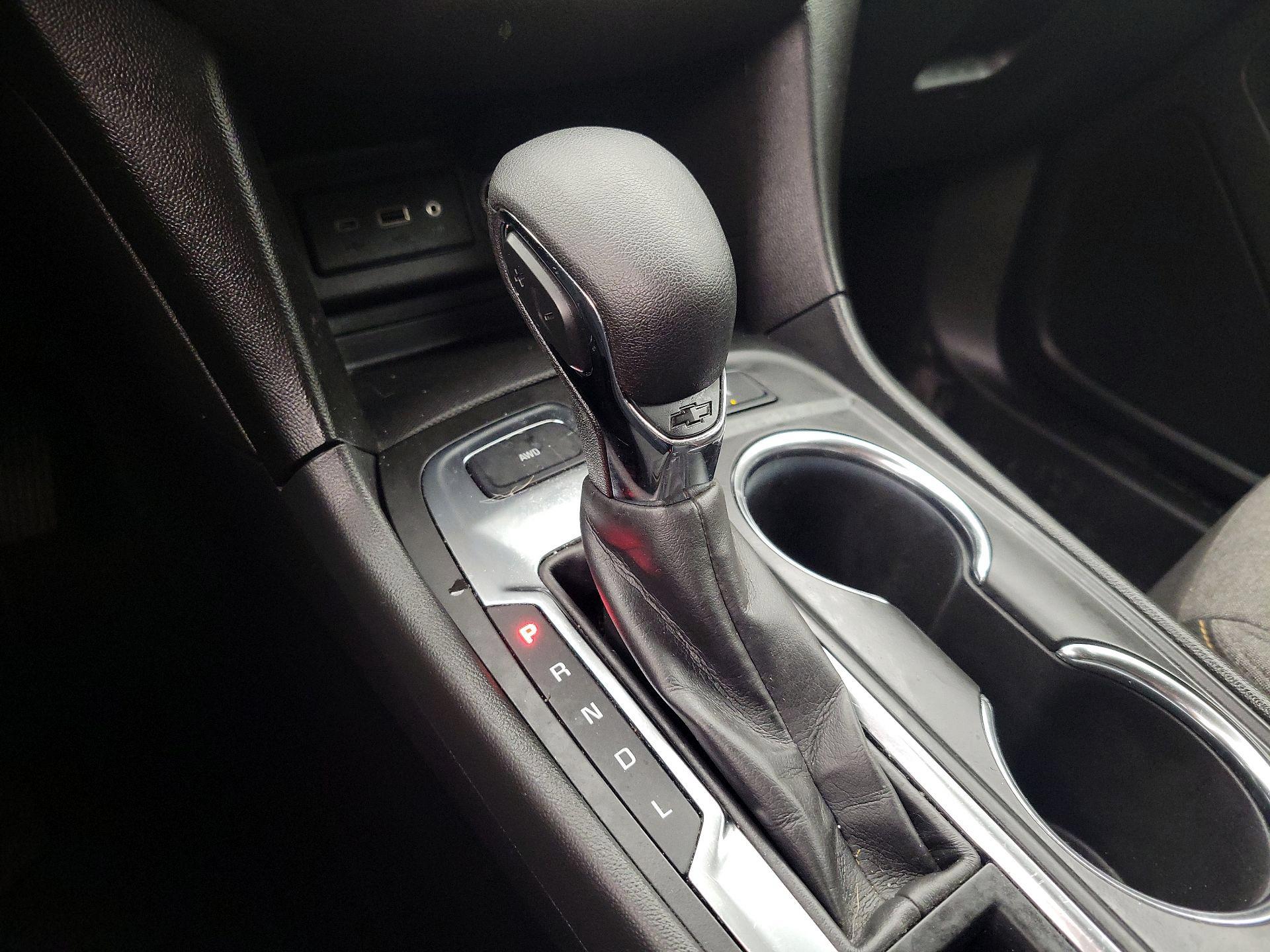 Thumbnail: 2022 Chevrolet Equinox - 17