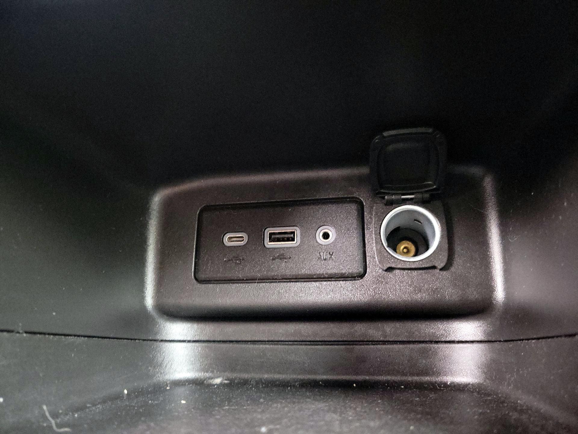 Thumbnail: 2022 Chevrolet Equinox - 18