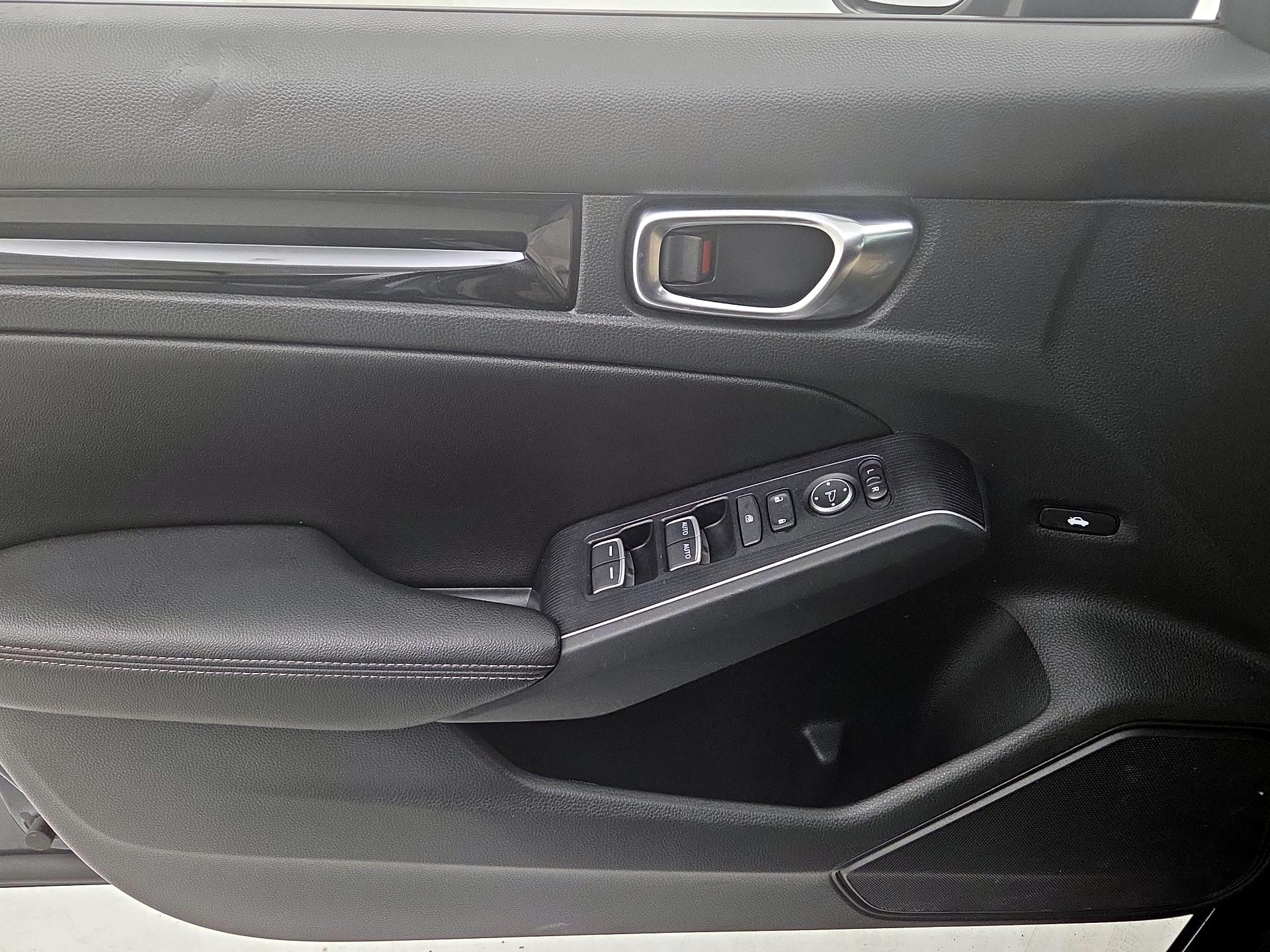 Thumbnail: 2023 Honda Civic - 12