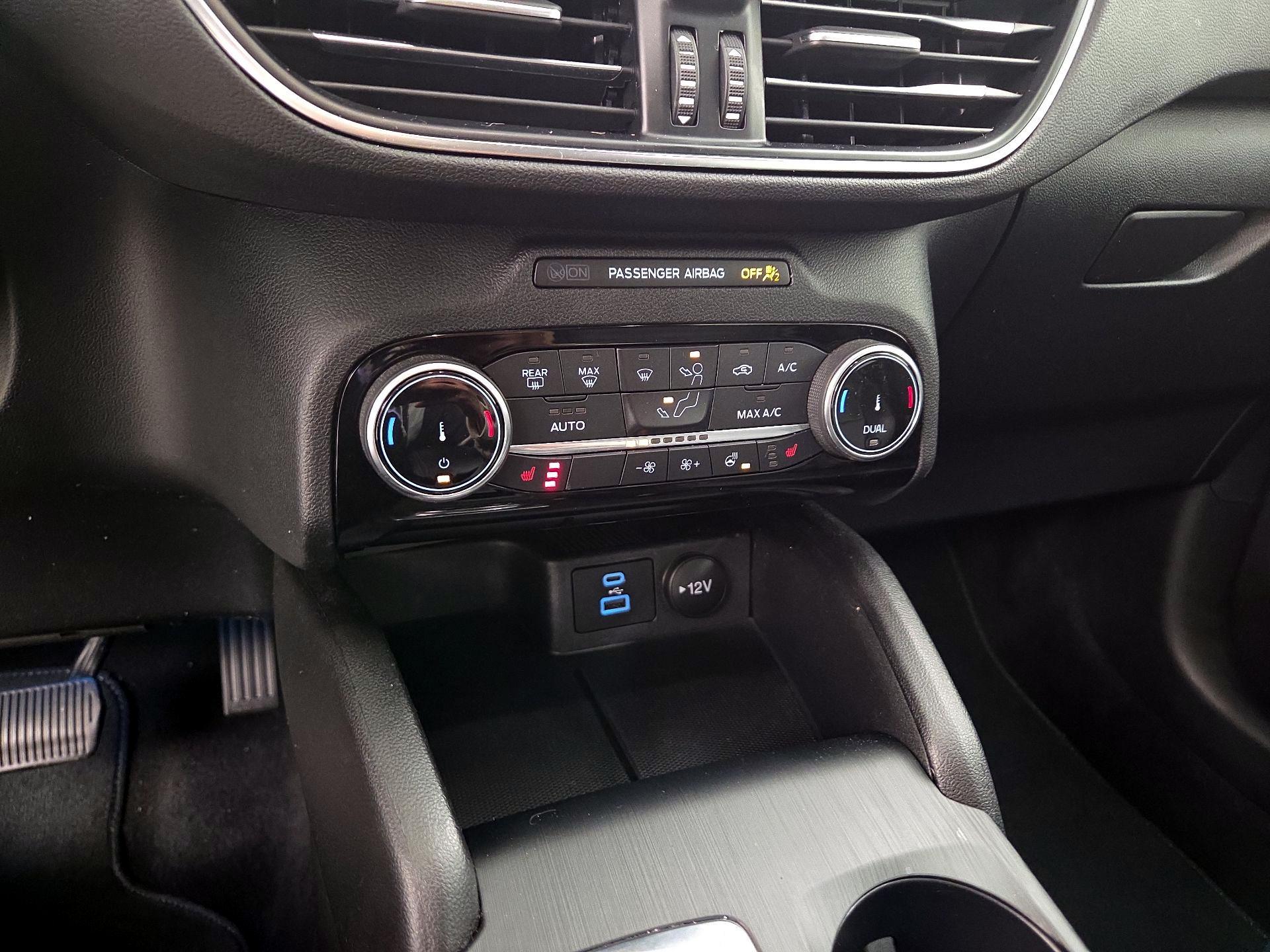 Thumbnail: 2022 Ford Escape - 17