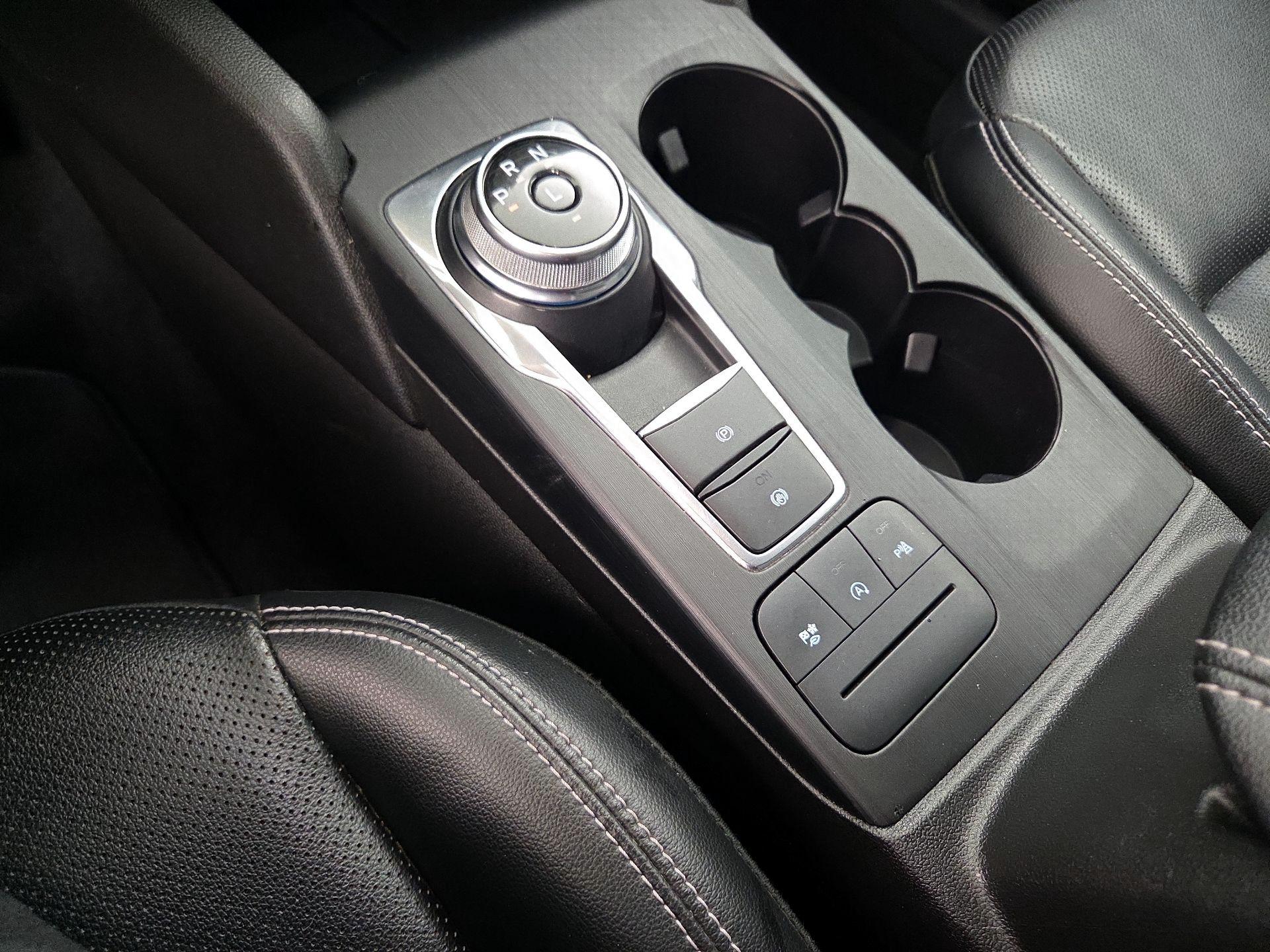 Thumbnail: 2022 Ford Escape - 18