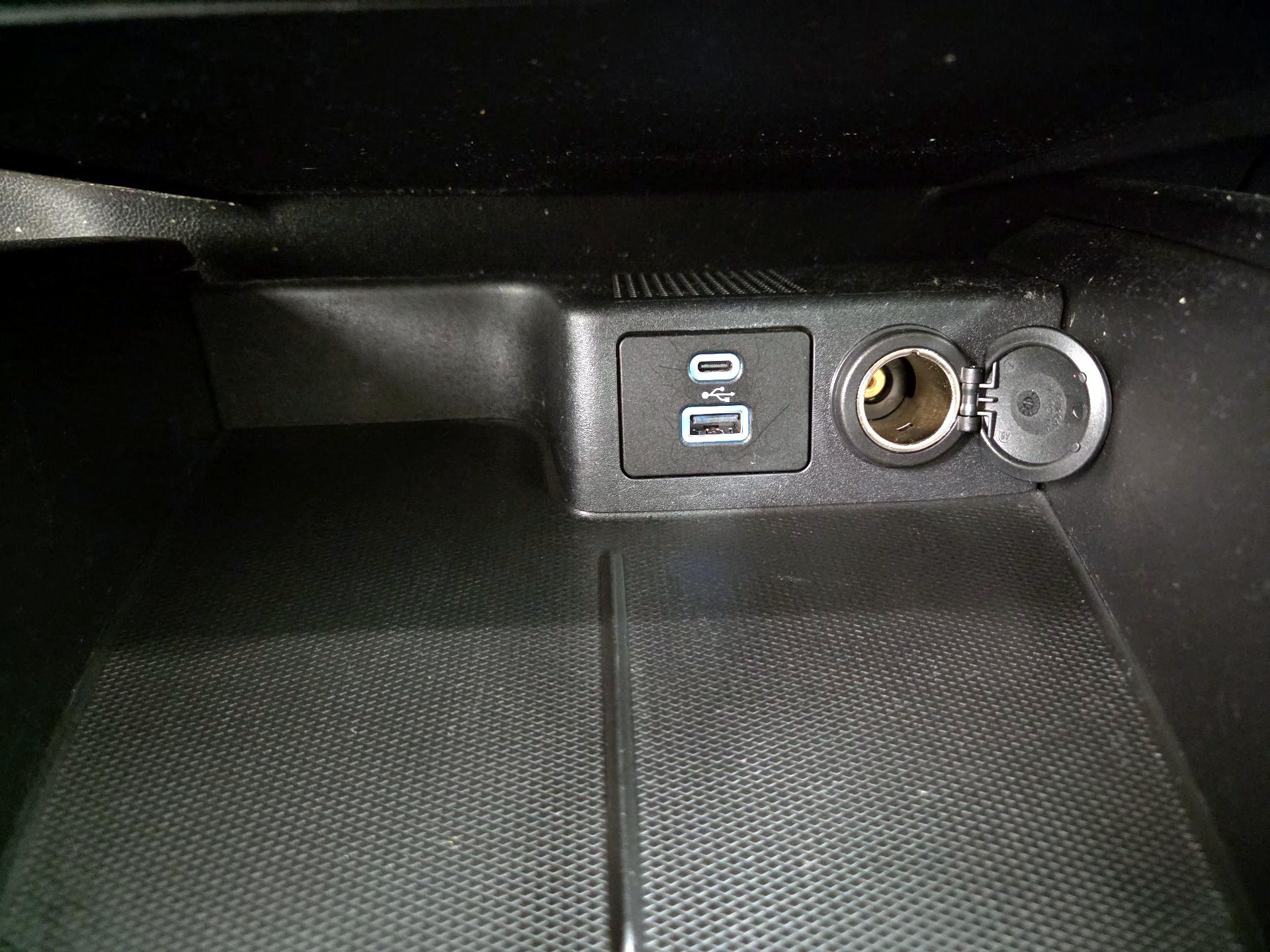 Thumbnail: 2022 Ford Escape - 19