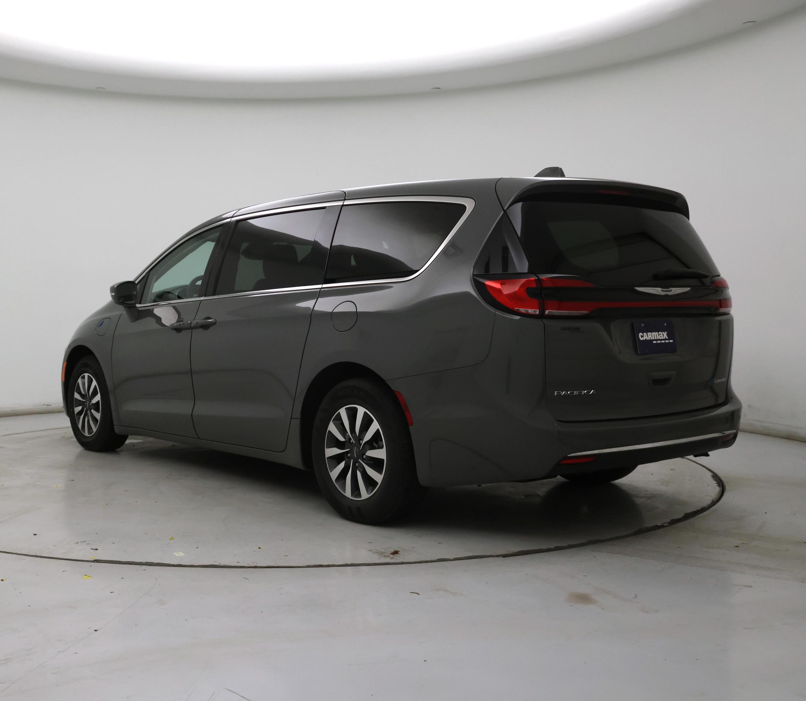 Thumbnail: 2022 Chrysler Pacifica - 2