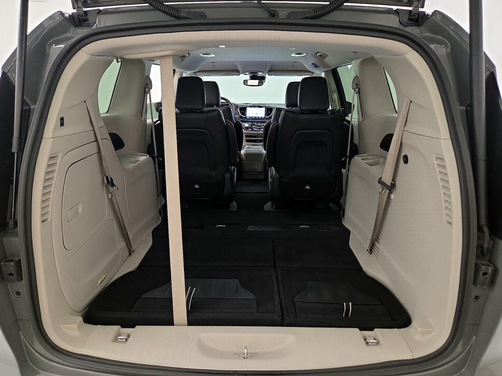 2022 Chrysler Pacifica Hybrid Touring L - Photo 23