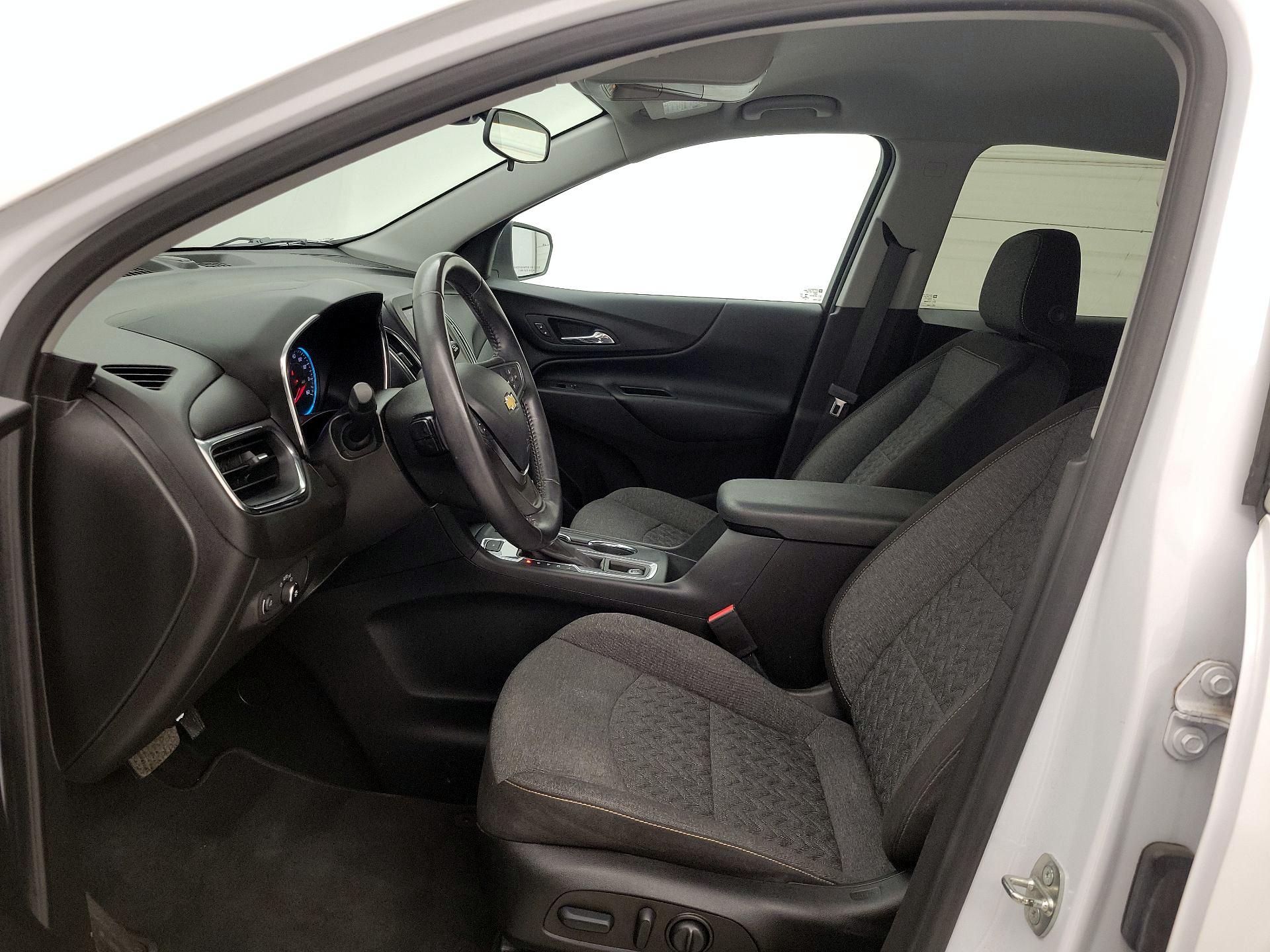 Thumbnail: 2022 Chevrolet Equinox - 11